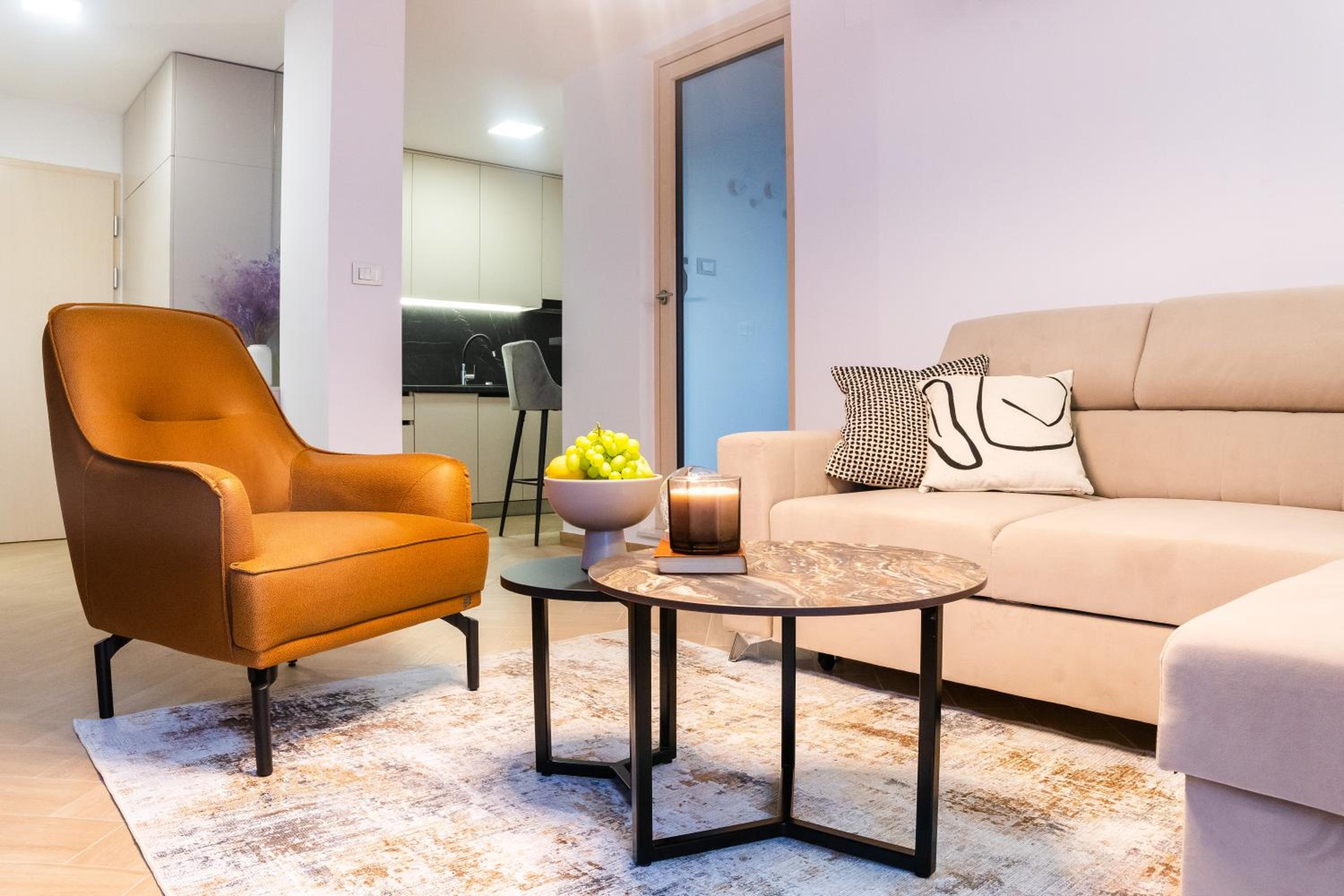 One-Bedroom Apartment
