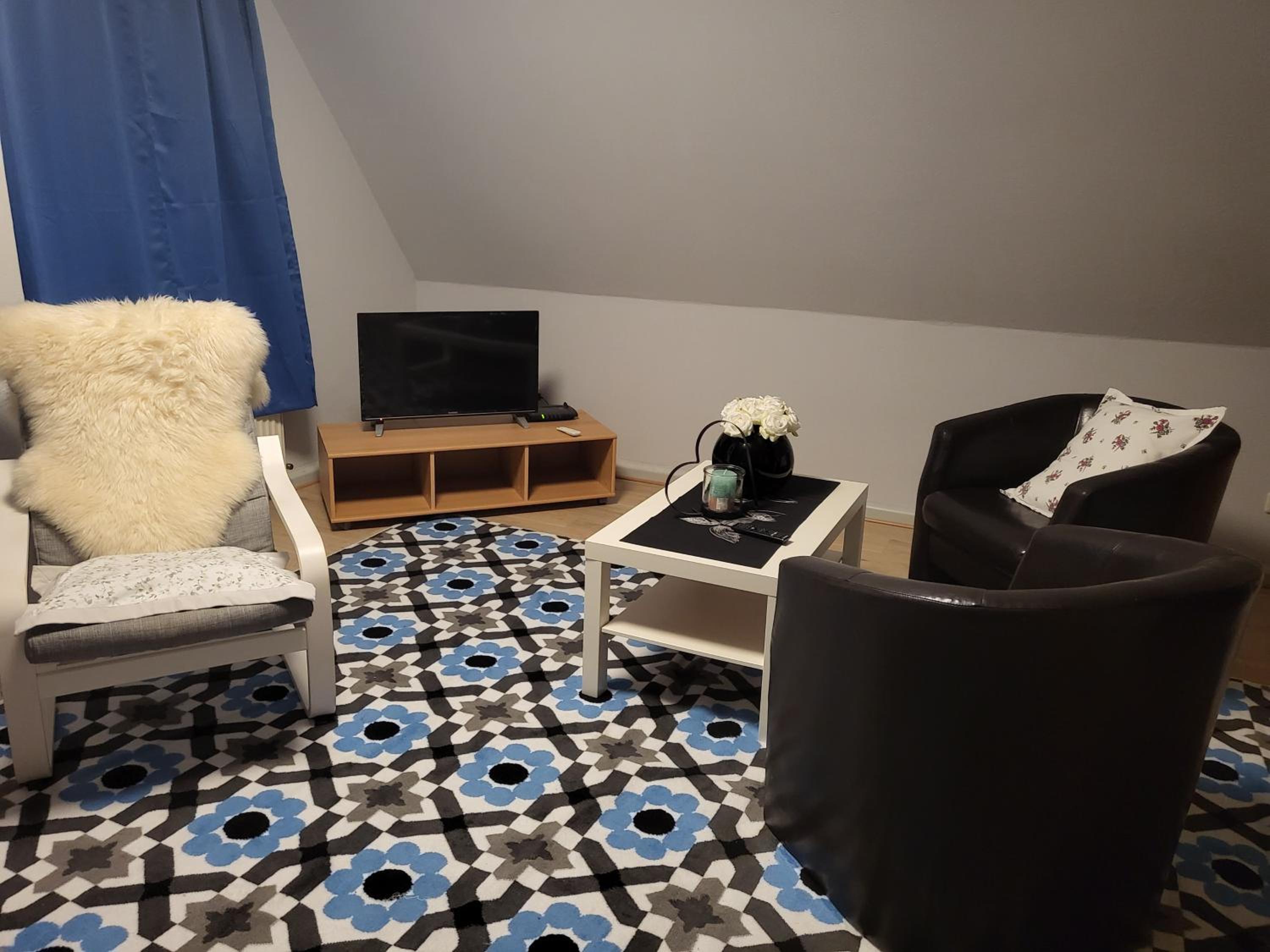 One-Bedroom Apartment photo 1