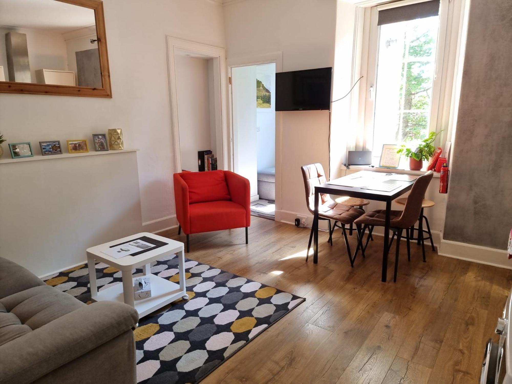 Deluxe Apartment