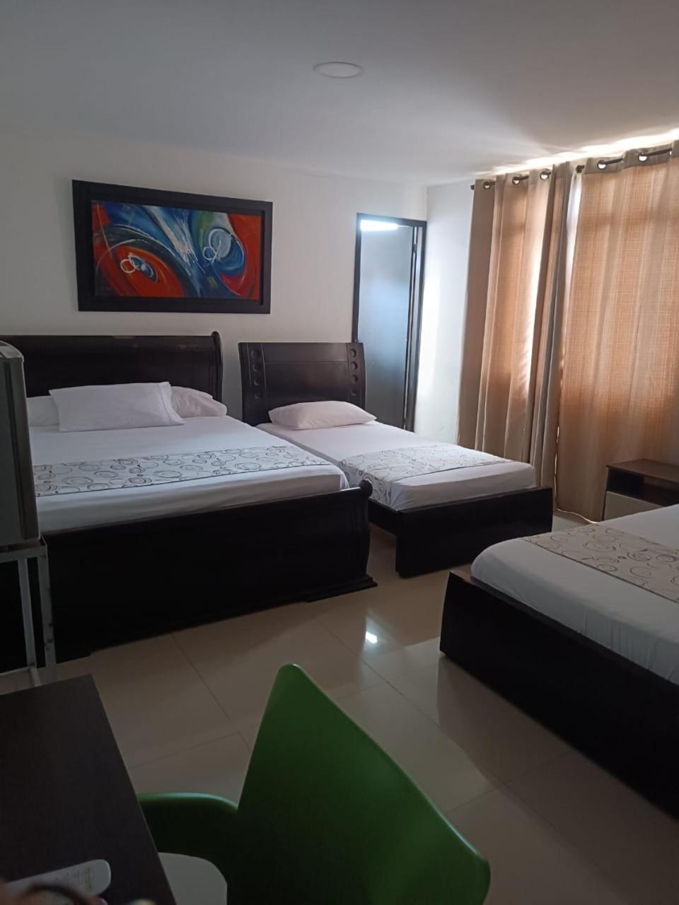 Basic Triple Room photo 3