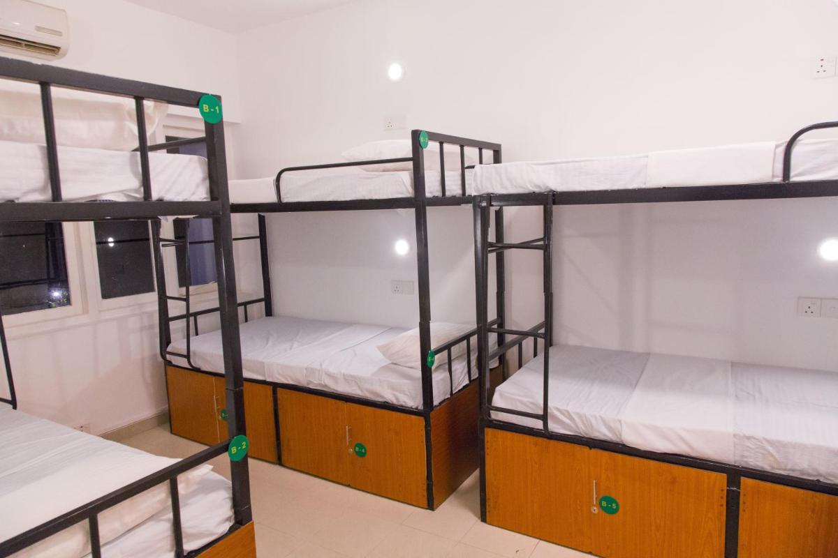 Bed in 6-Bed Mixed Dormitory Room photo 3