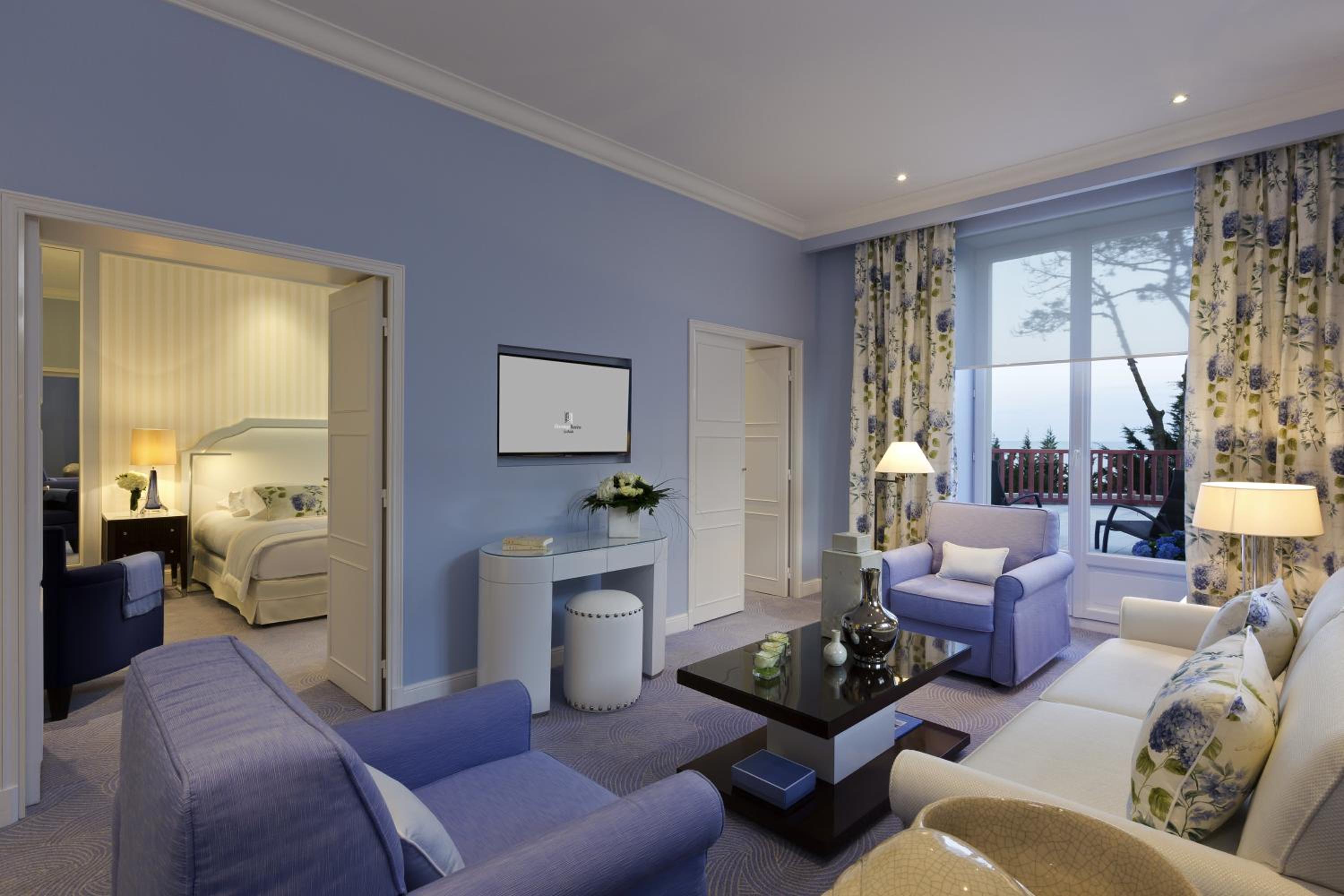 Prestige Suite with Terrace and Sea View photo 3