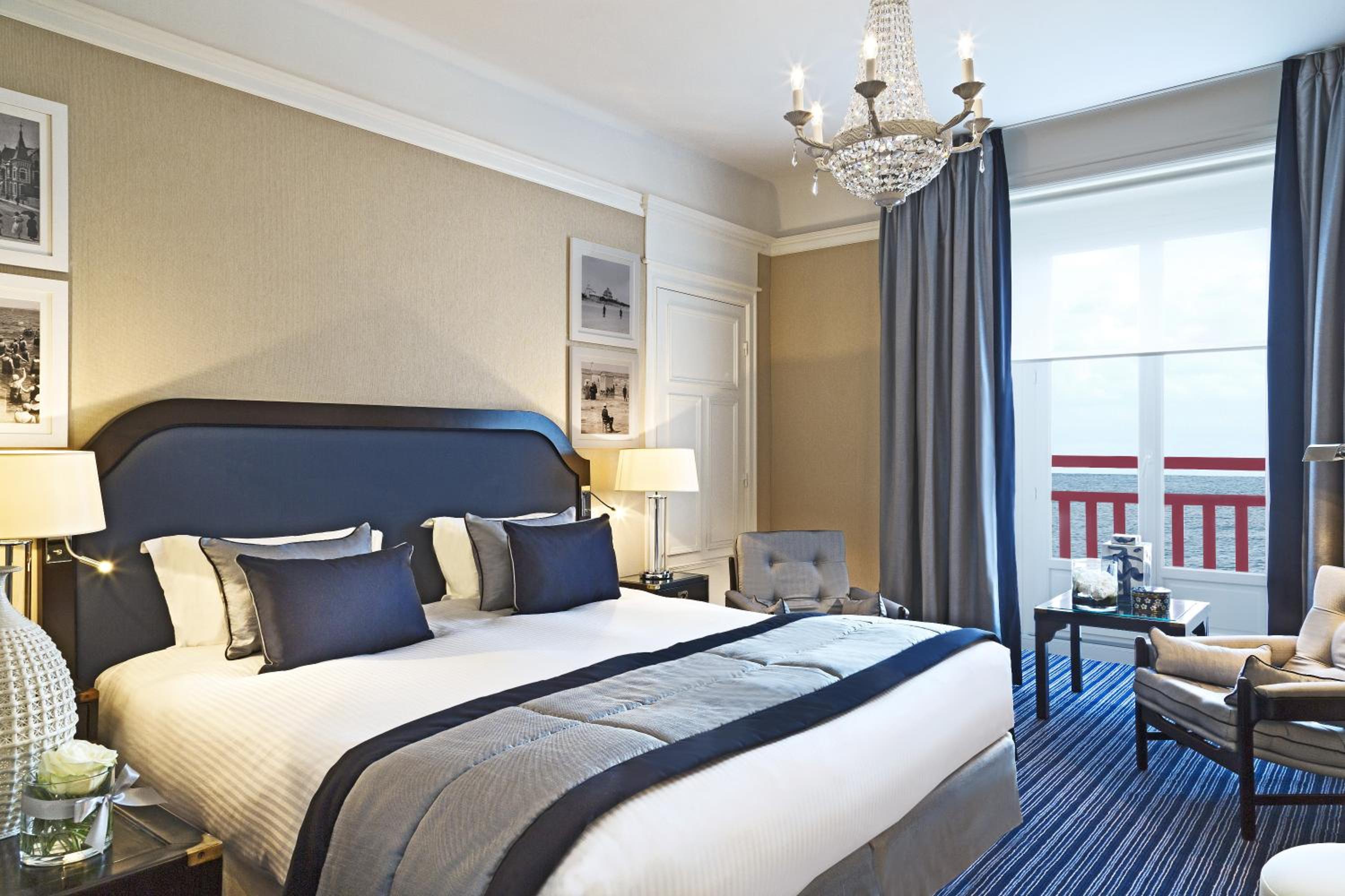 Deluxe Double Room with Sea View photo 3