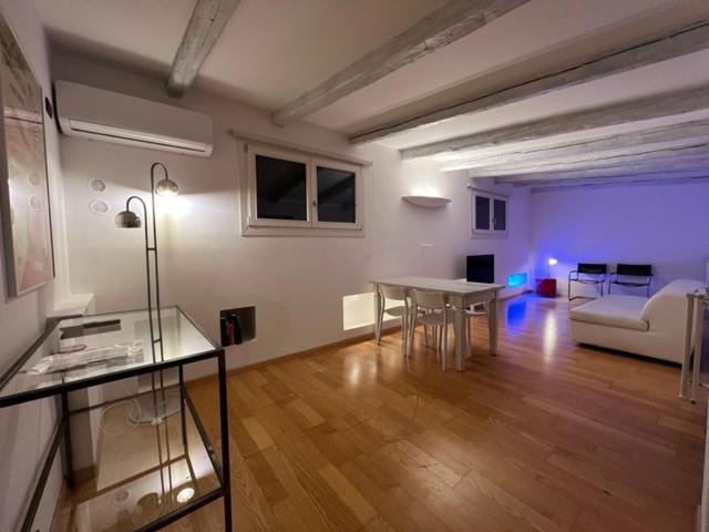 Apartment - Photo 4