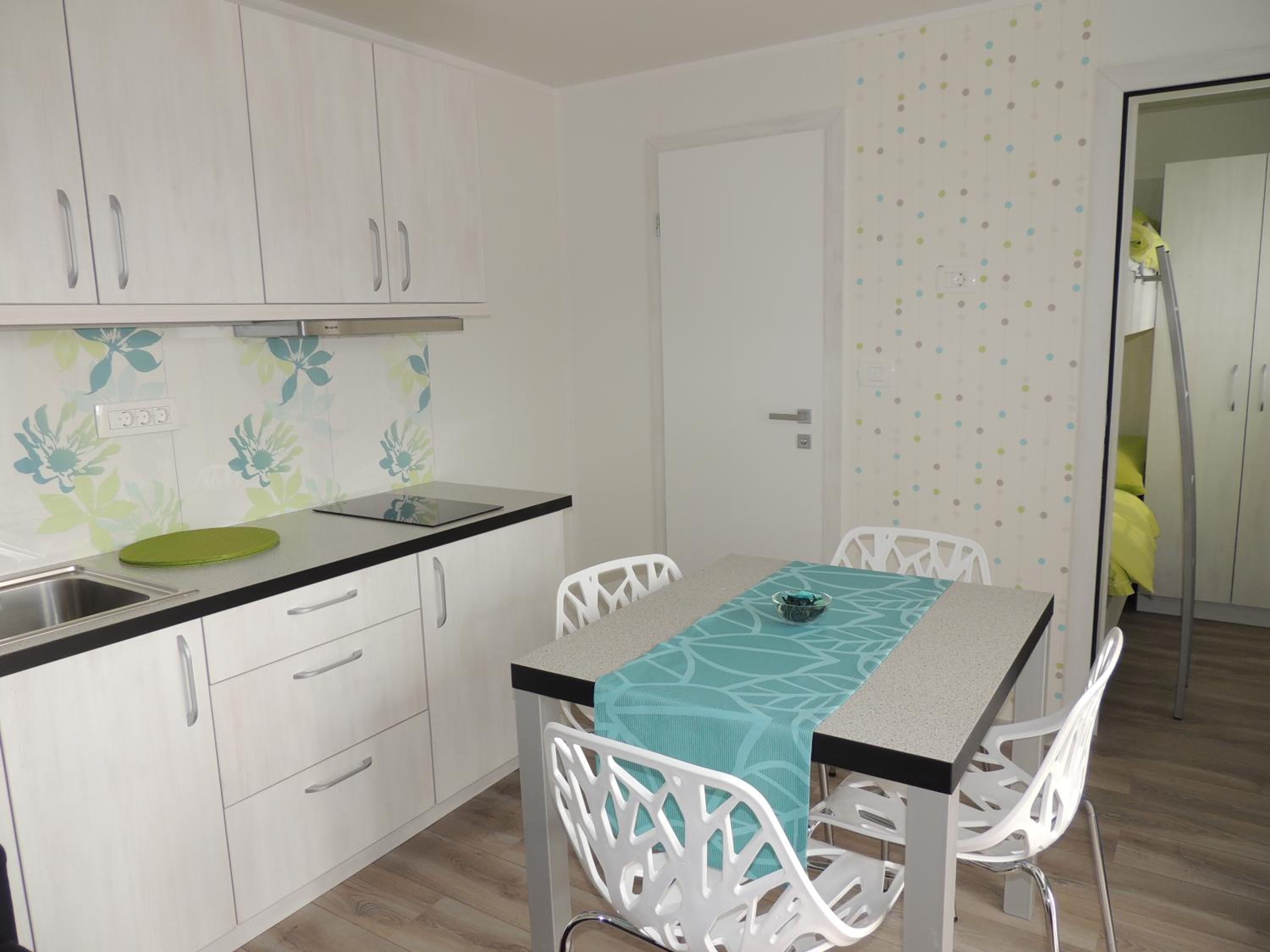 Two-Bedroom Bungalow - Photo 7