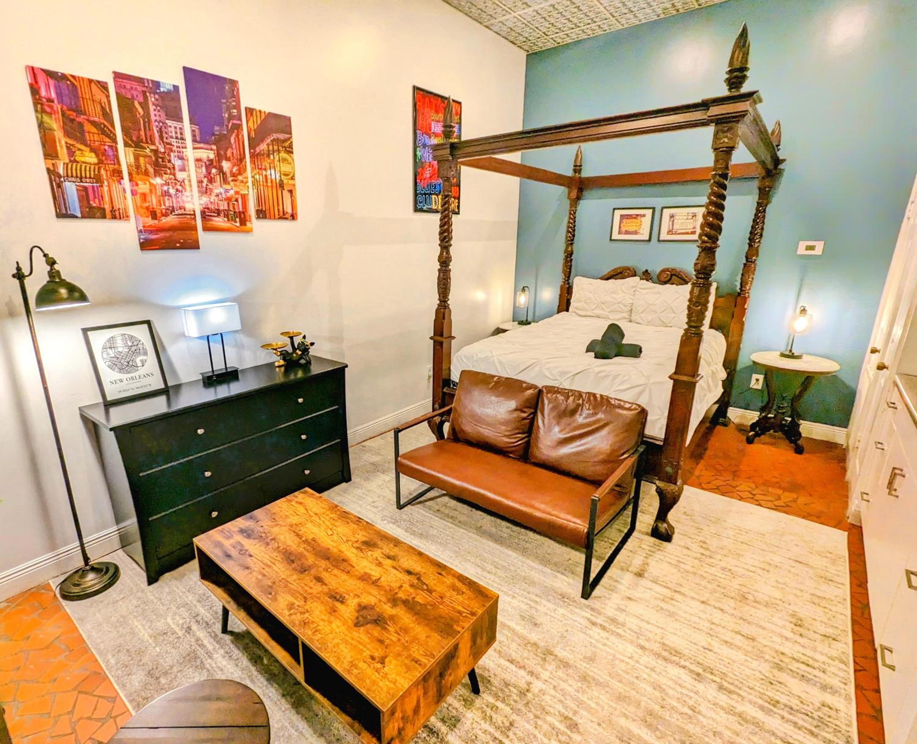 Deluxe Queen Room - Photo 1
