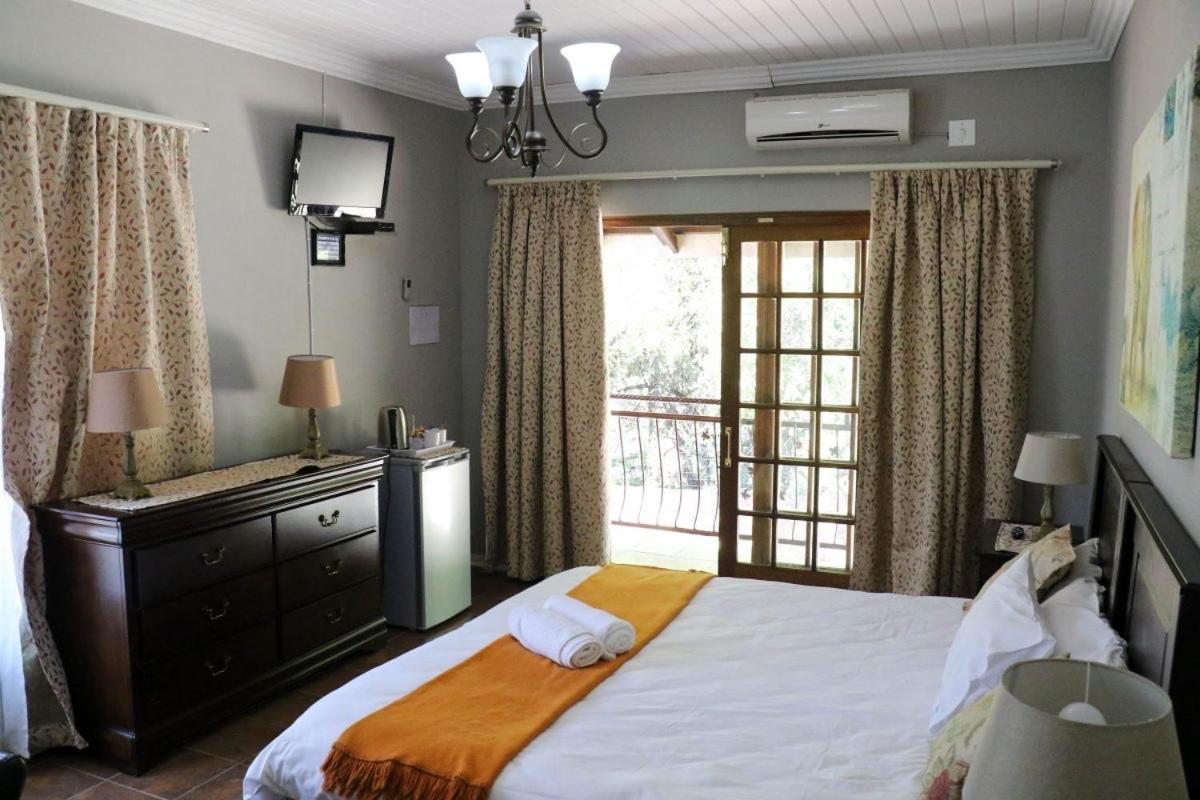 Double Or Twin Room With Bathroom photo 1