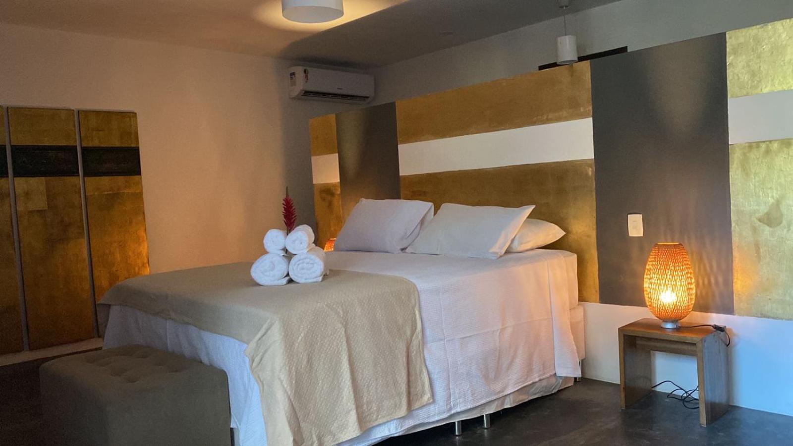 Queen Suite with Spa Bath