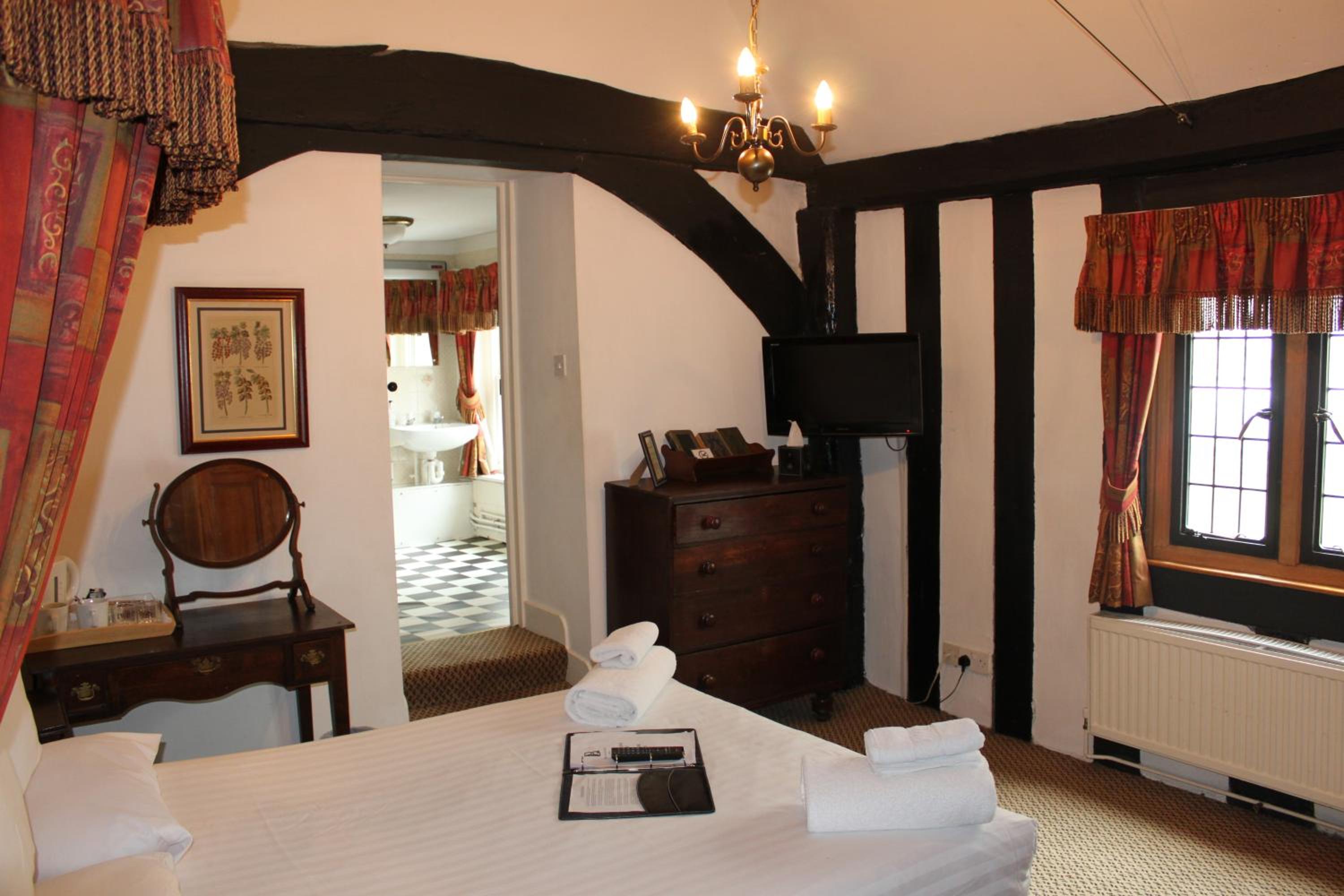 Double Room - Photo 5