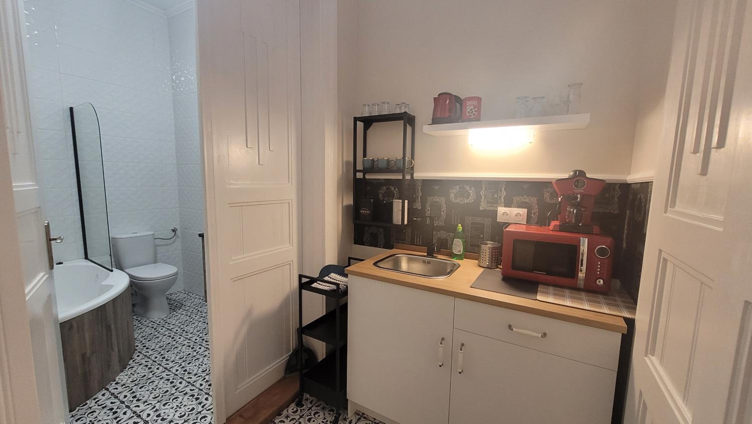 Studio with Spa Bath - Photo 10