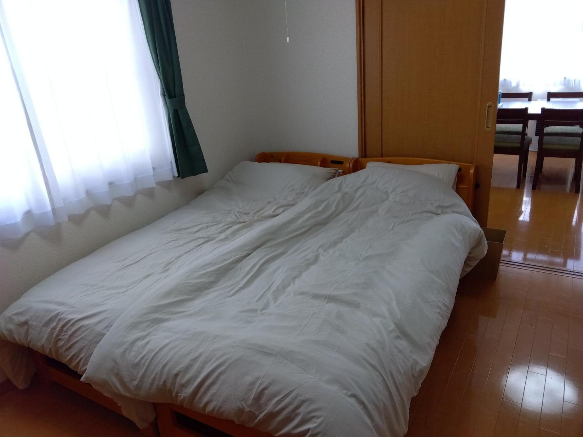 Apartment photo 2