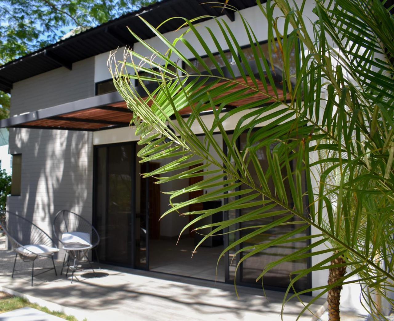 Apartment with Pool View  photo 3