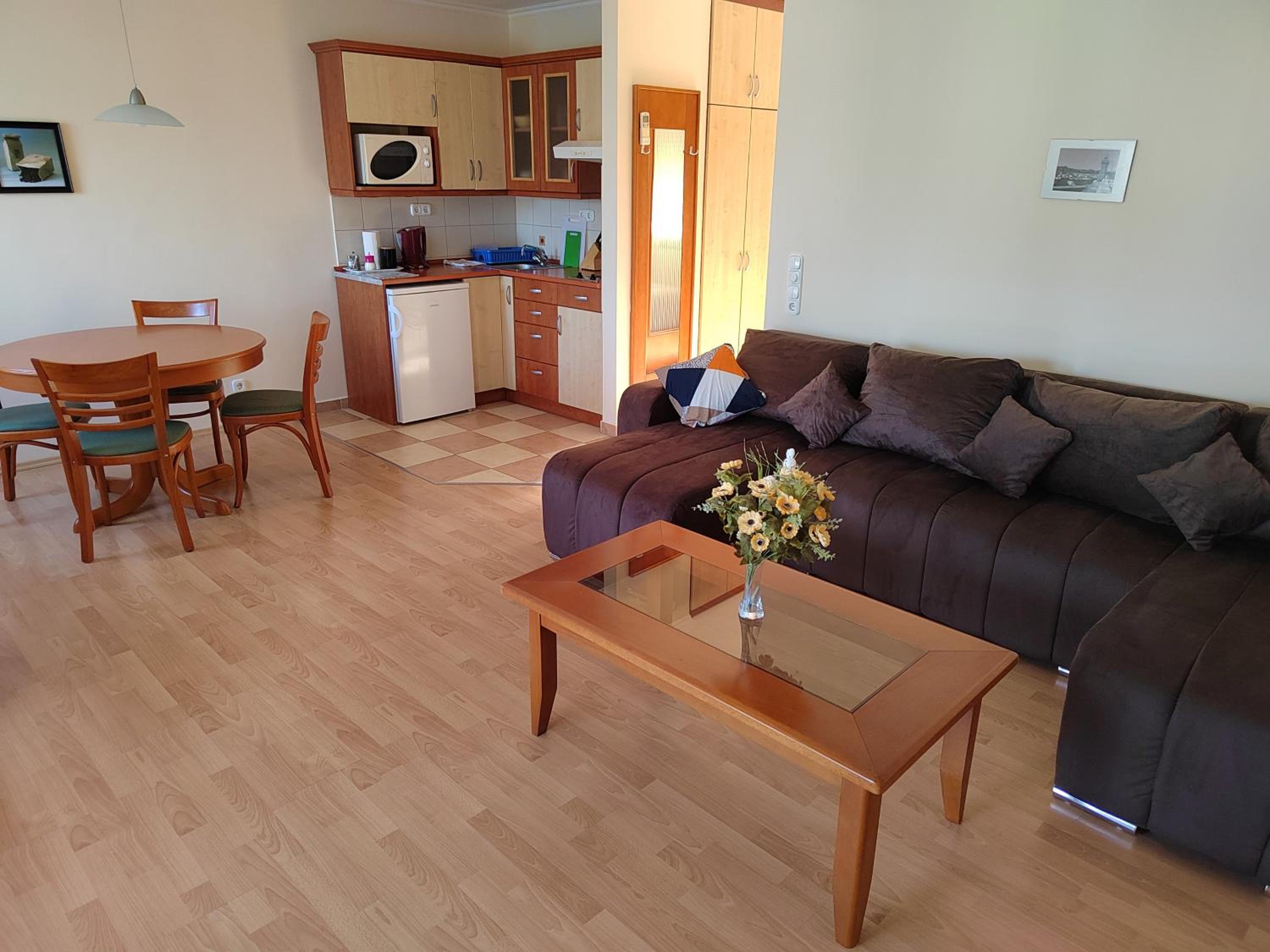 Apartment with Balcony photo 1