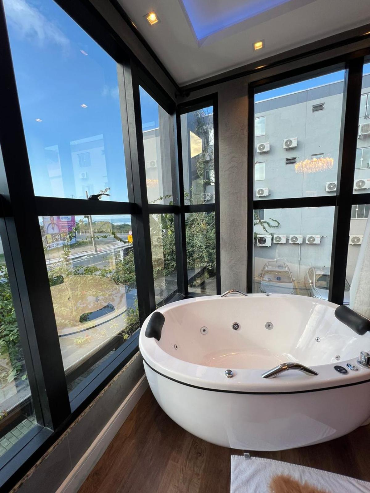 Deluxe Double Room with Bath photo 3
