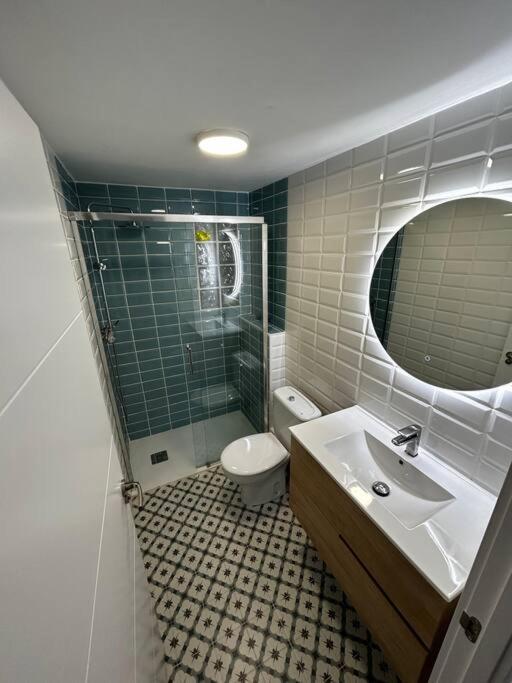 Three-Bedroom Apartment photo 2