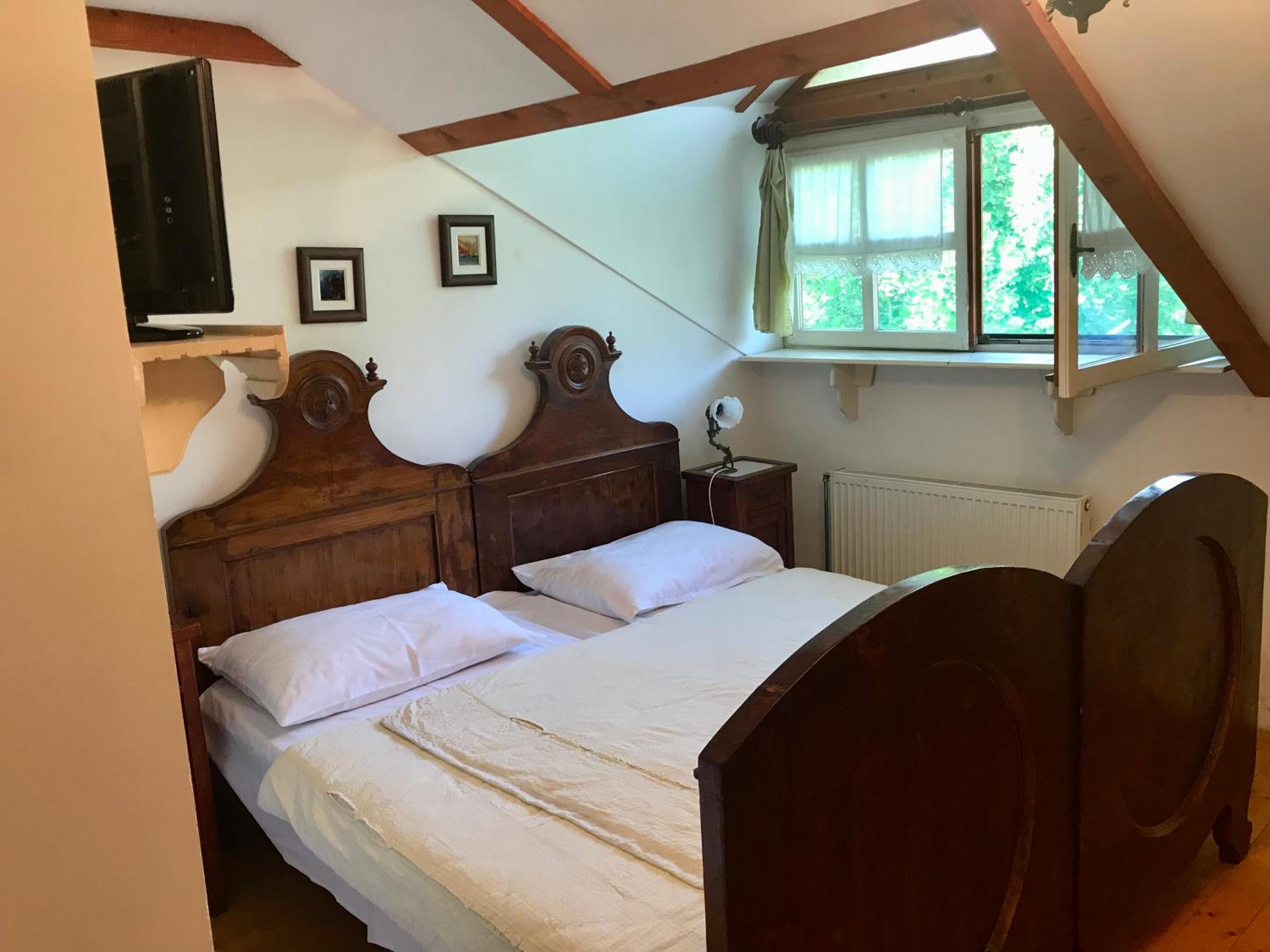 Superior Triple Room photo 3