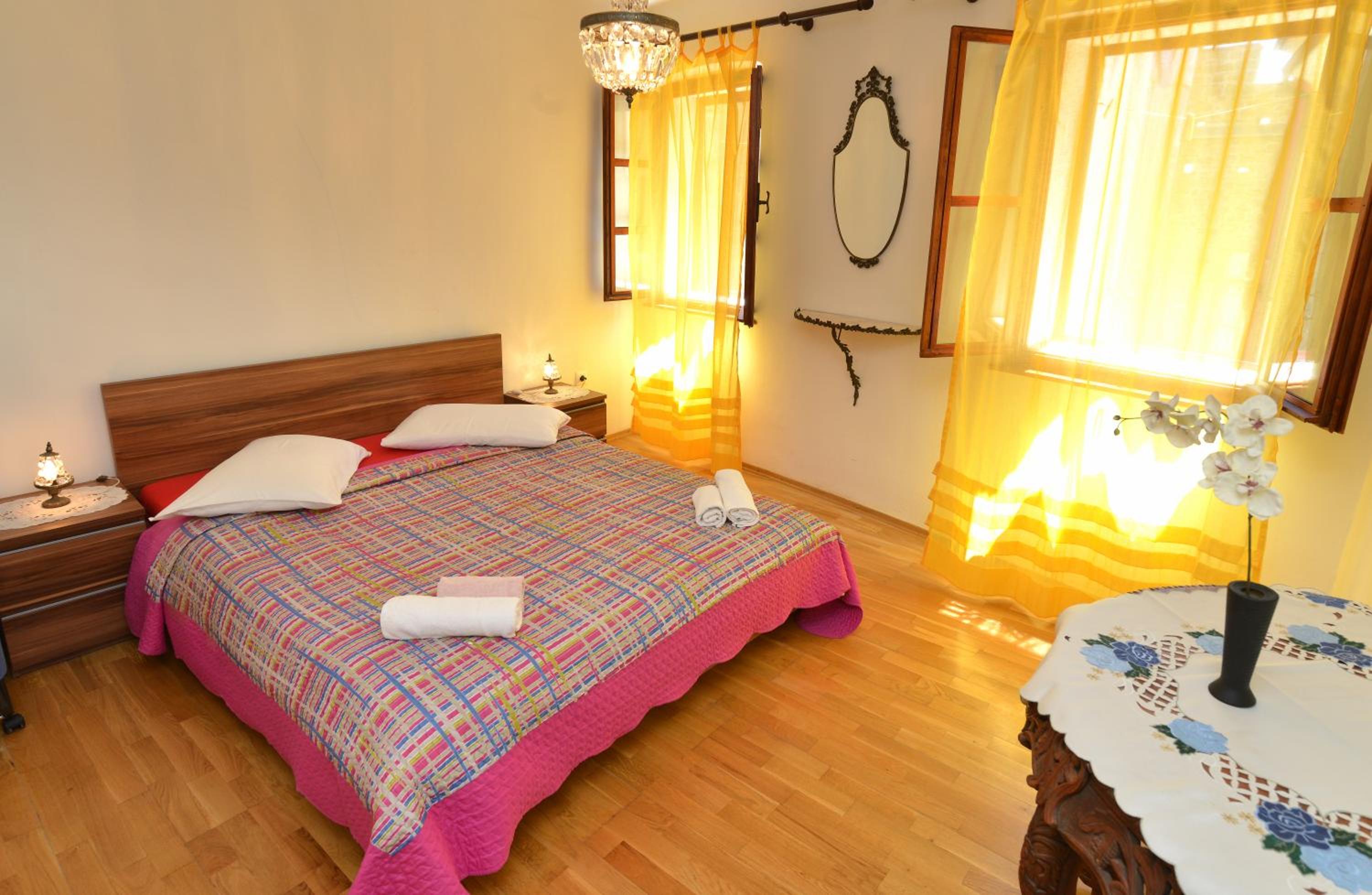 Double or Twin Room with Partial Sea View