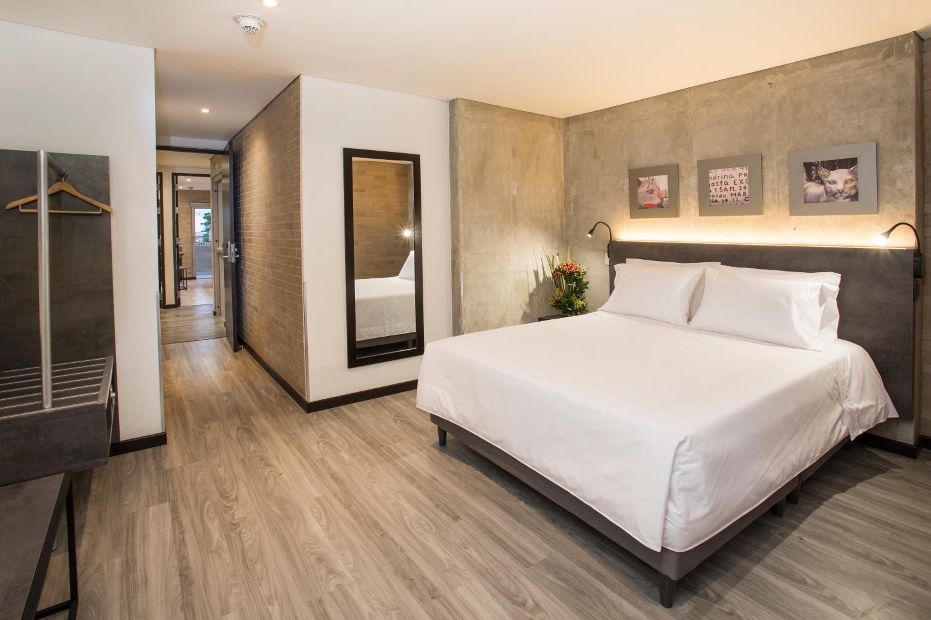 Double Room - Photo 2