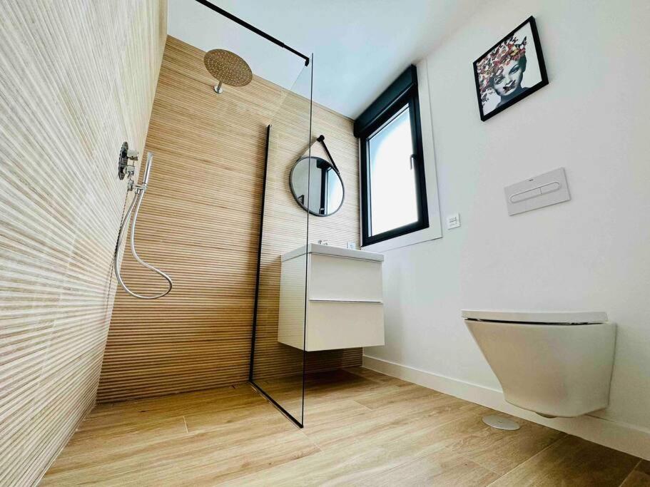 Two-Bedroom Apartment photo 2