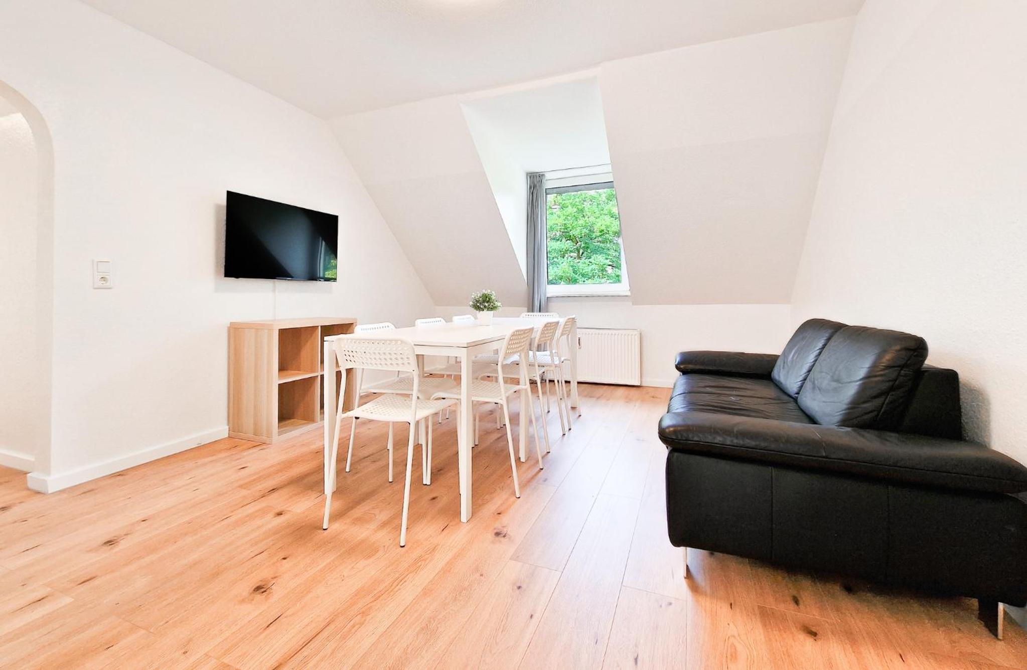 Three-Bedroom Apartment photo 1