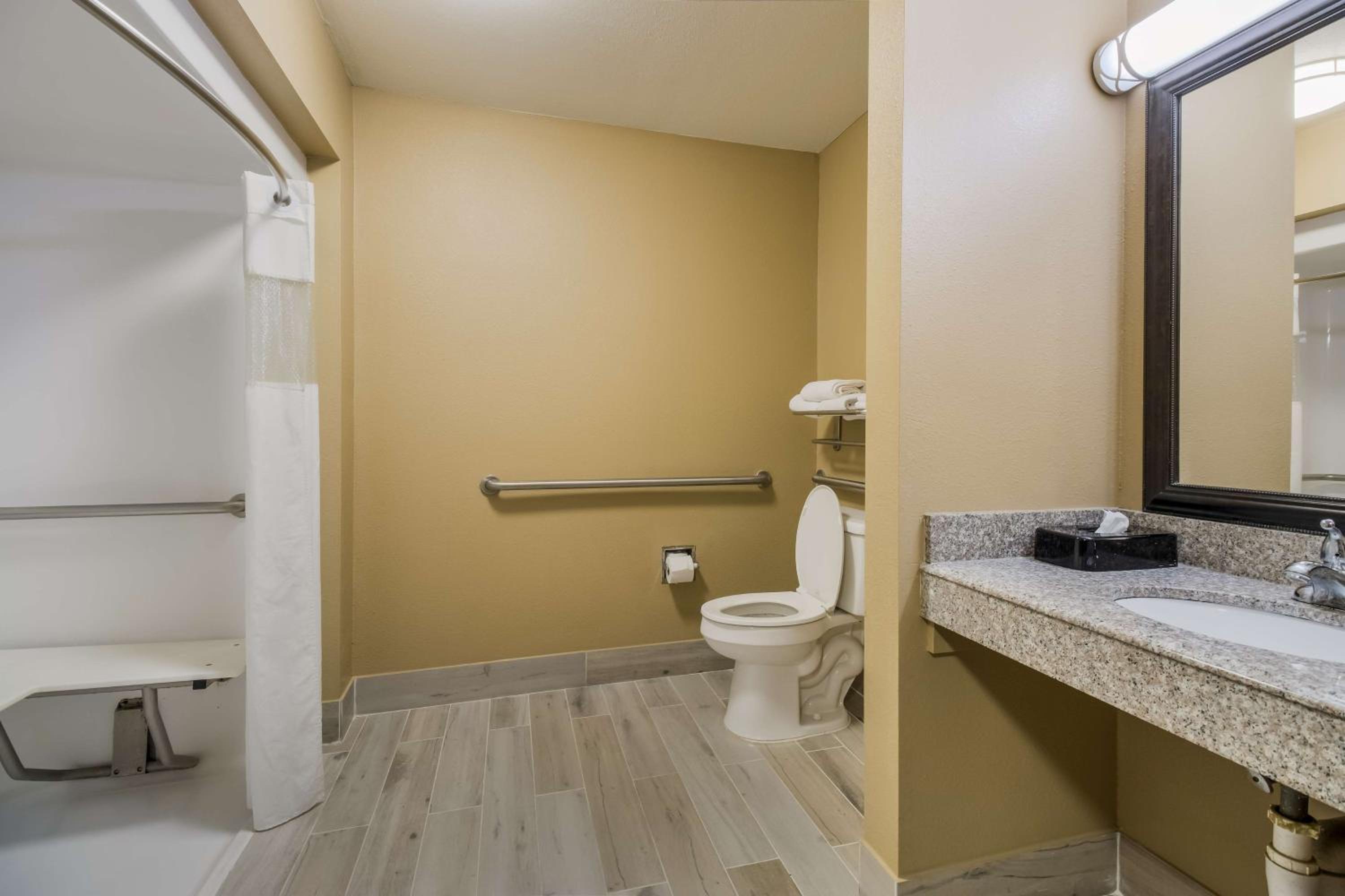 Queen Suite with Two Queen Beds and Roll-In Shower - Mobility Accessible photo 2
