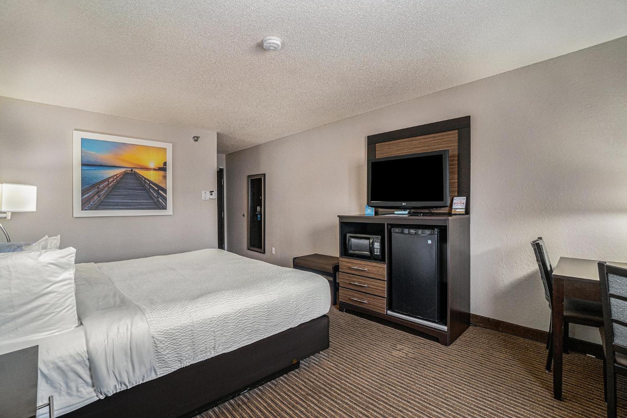 King Room - Disability Access/Non-Smoking - Photo 3