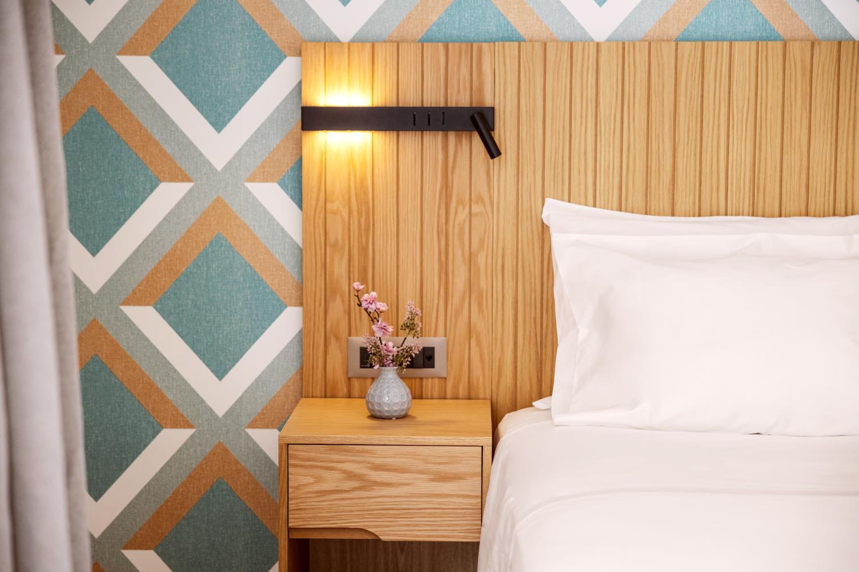 Junior Suite with Terrace and Acropolis View photo 3