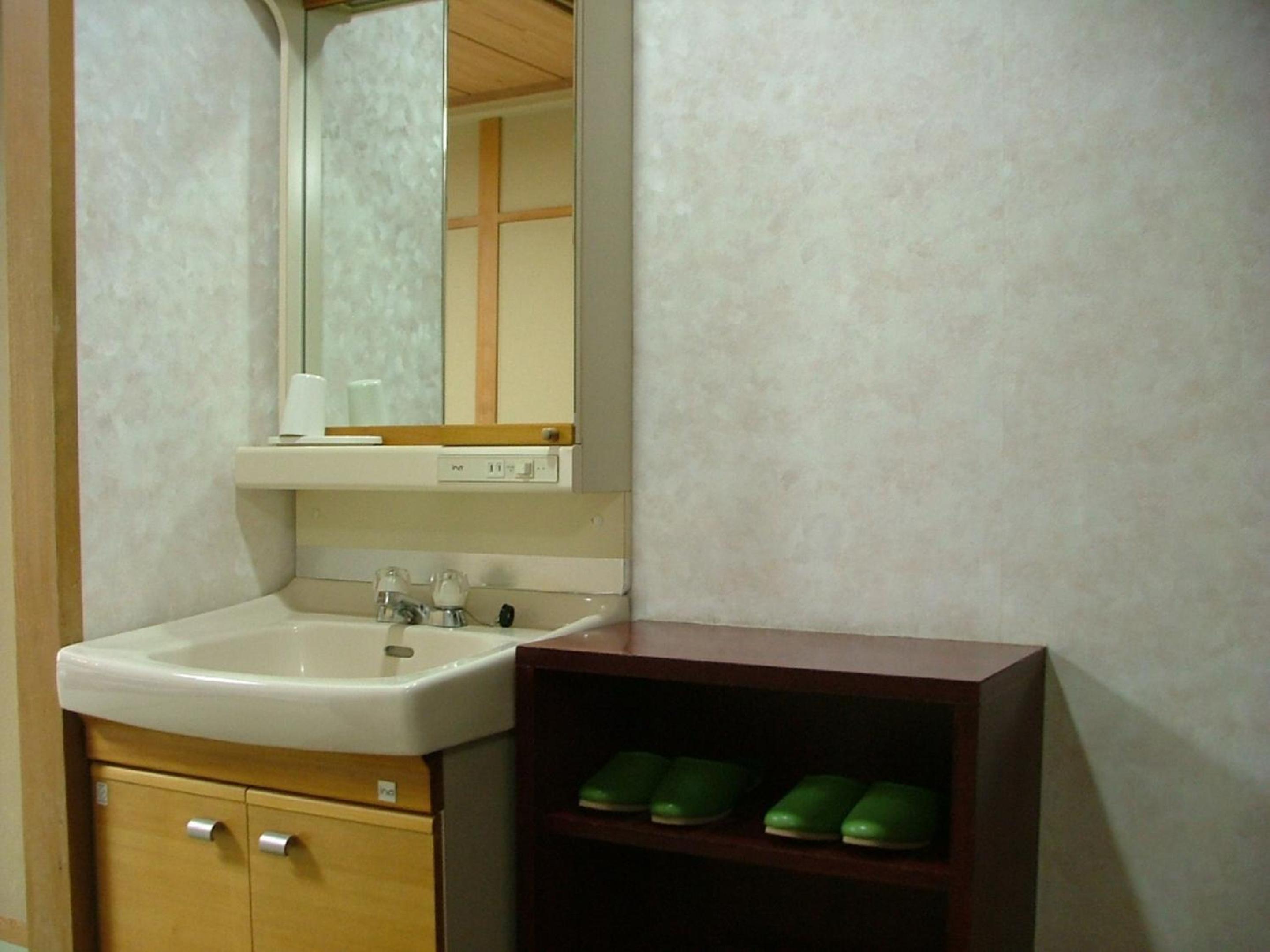 Large Twin Room photo 2