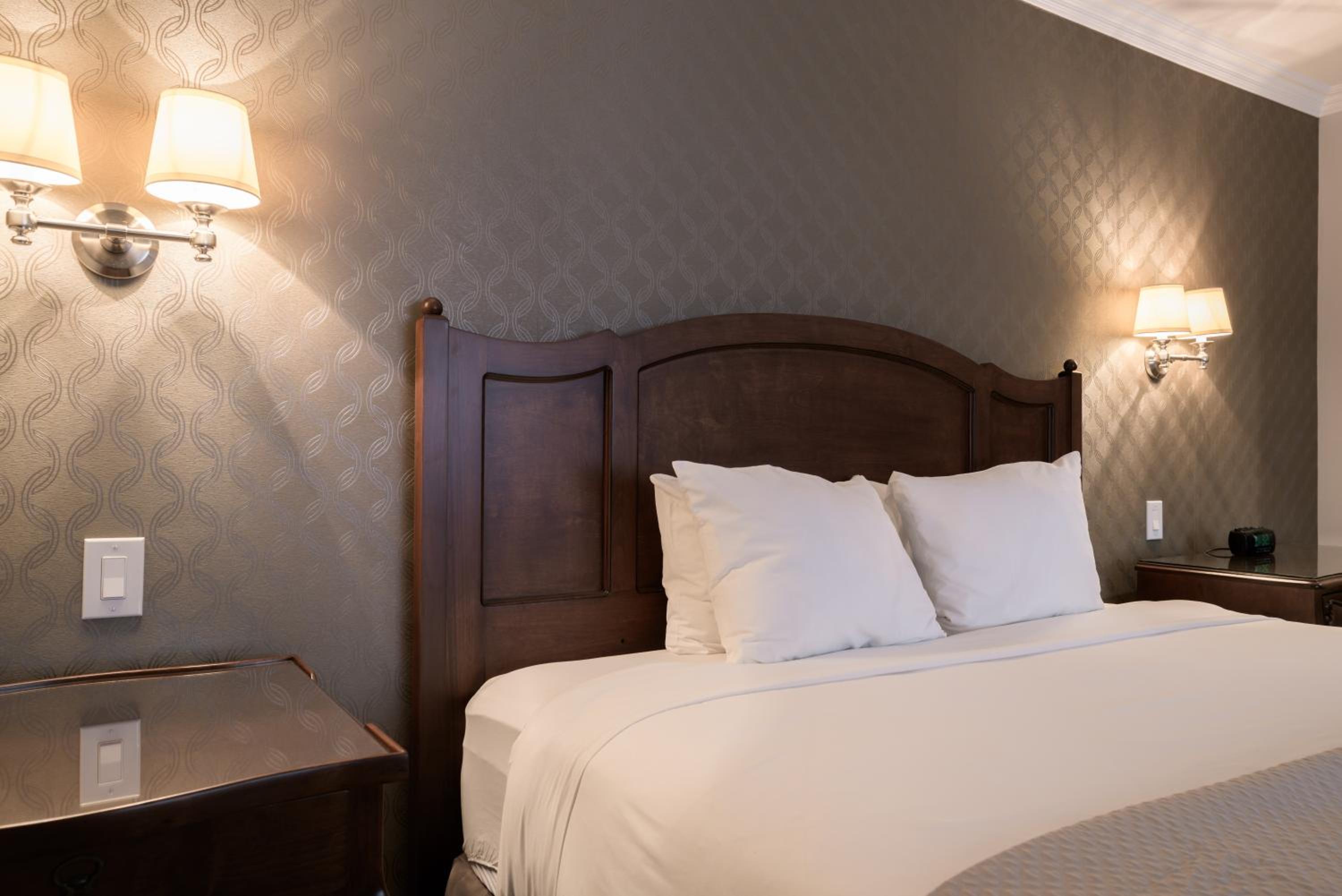 Deluxe Queen Room photo 1