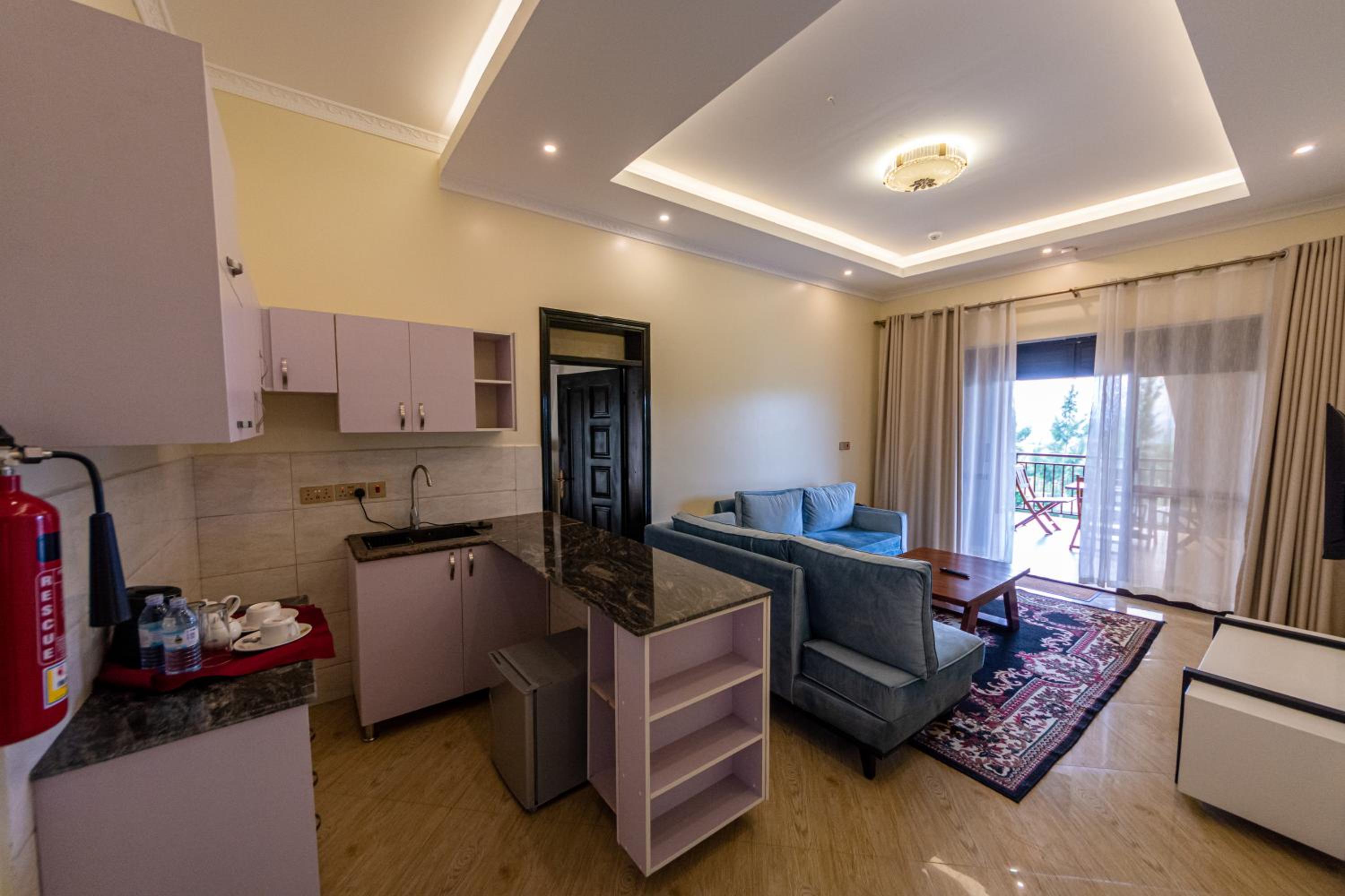 Villa photo 2