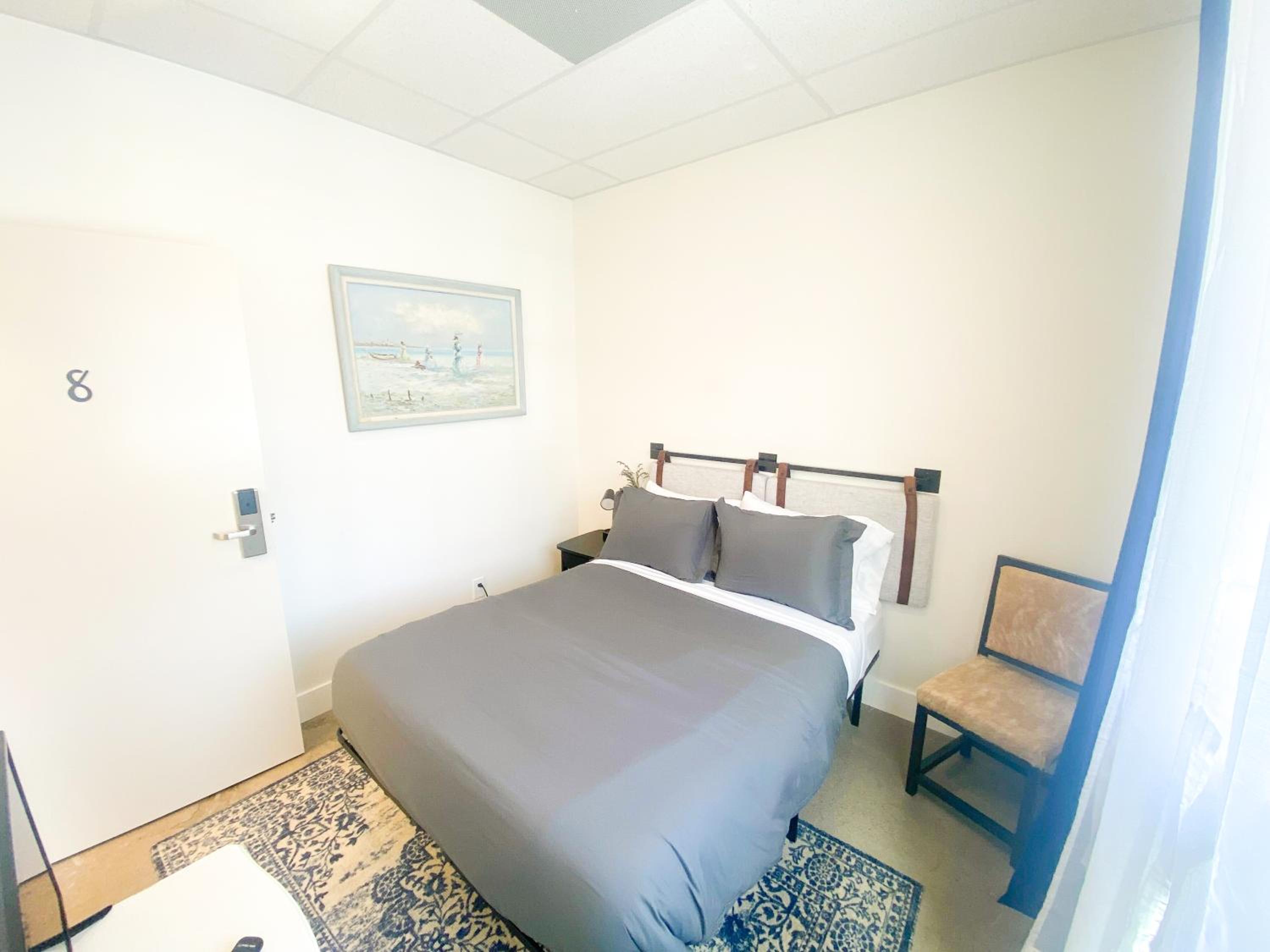 Double Room with Shared Bathroom photo 3
