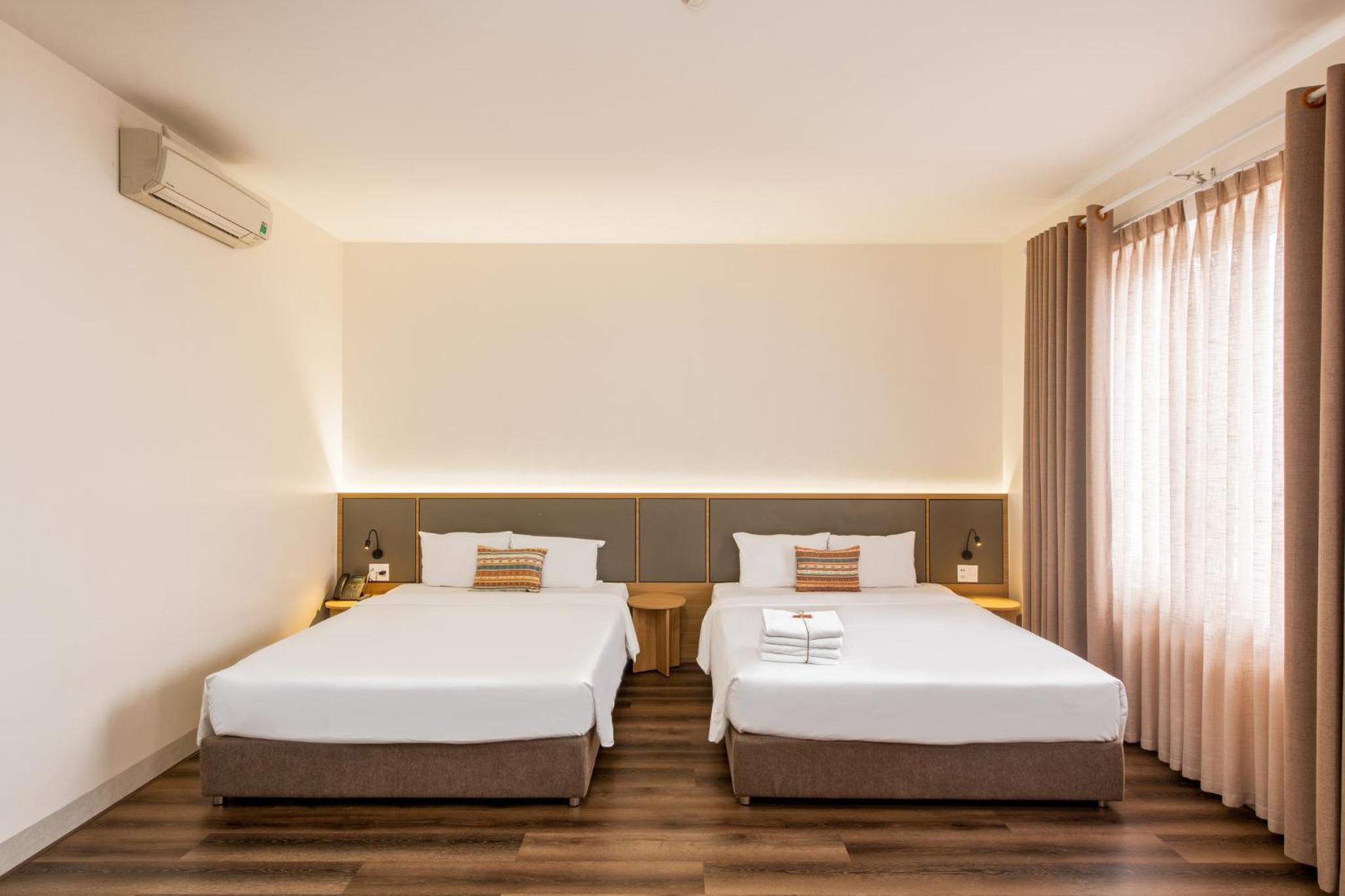 Executive Queen Room with Two Queen Beds photo 2