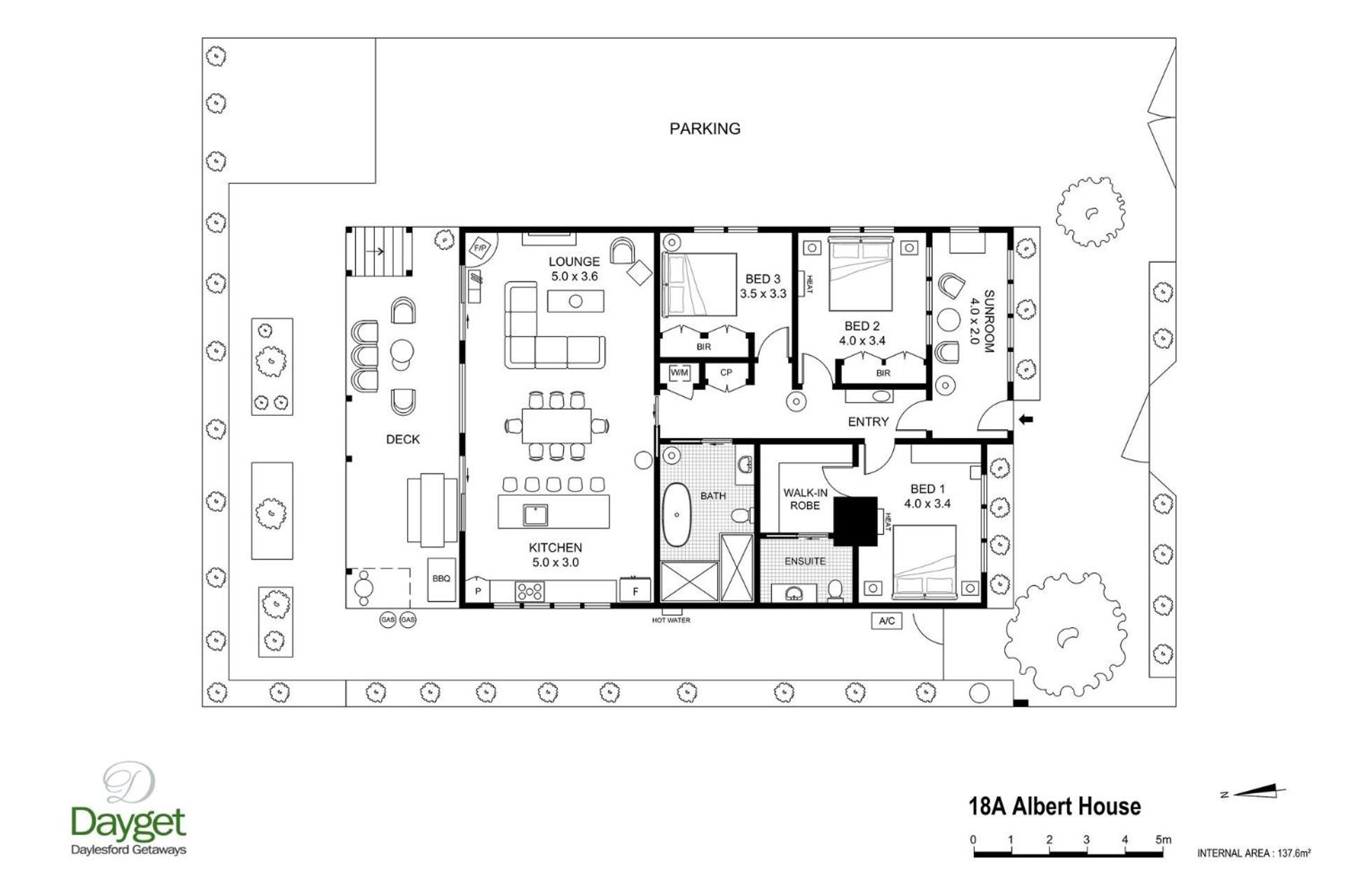 Three-Bedroom House photo 2