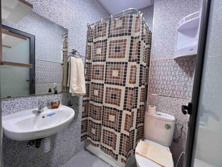 Two-Bedroom Apartment with Balcony and Sea View photo 2