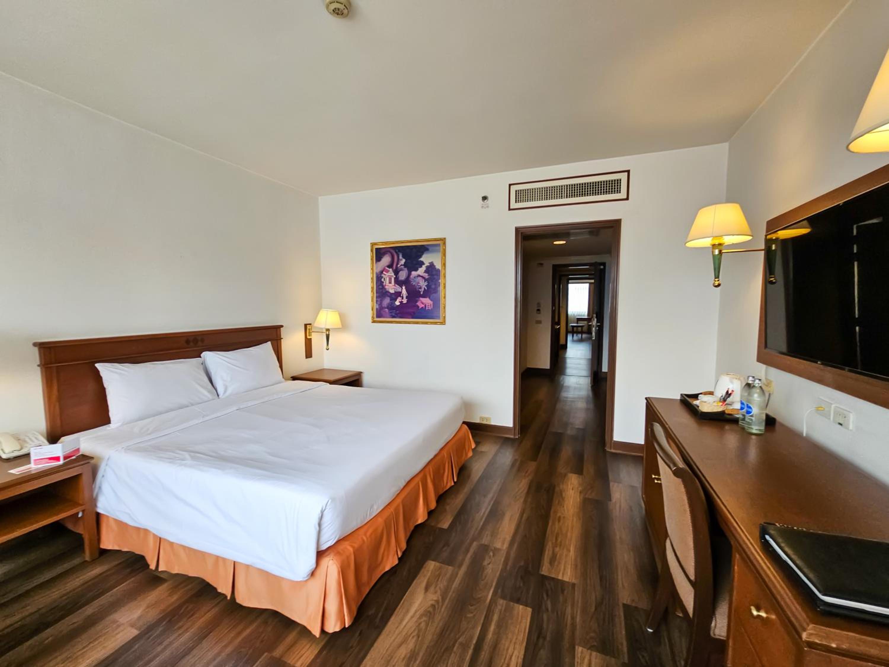 Deluxe Double or Twin Room photo 1