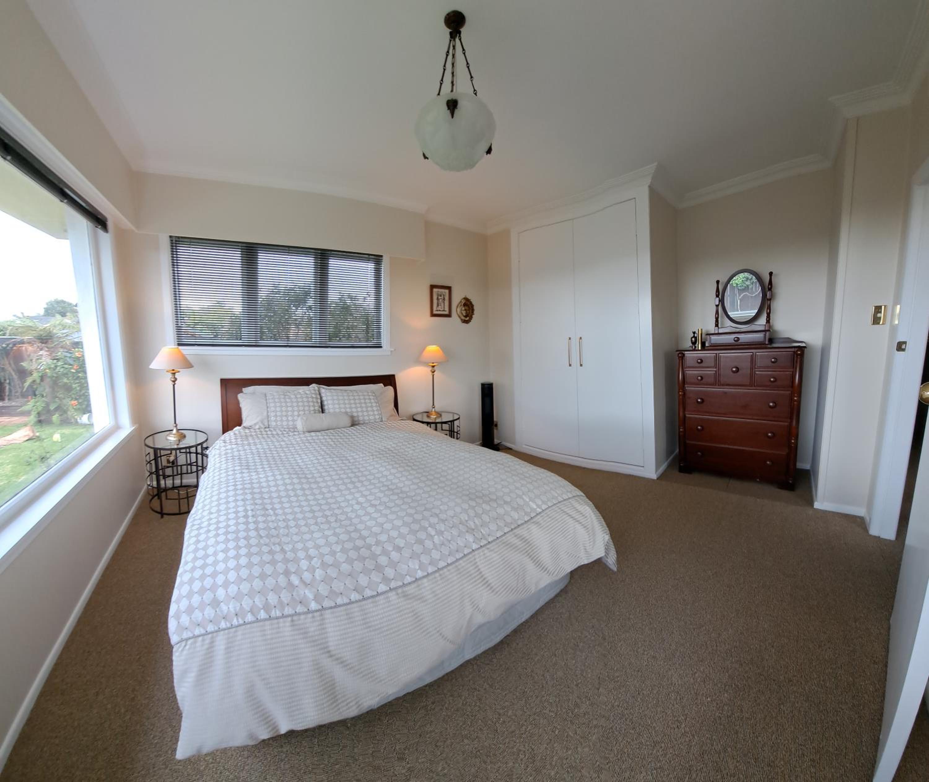 Queen Room with Pool View photo 1