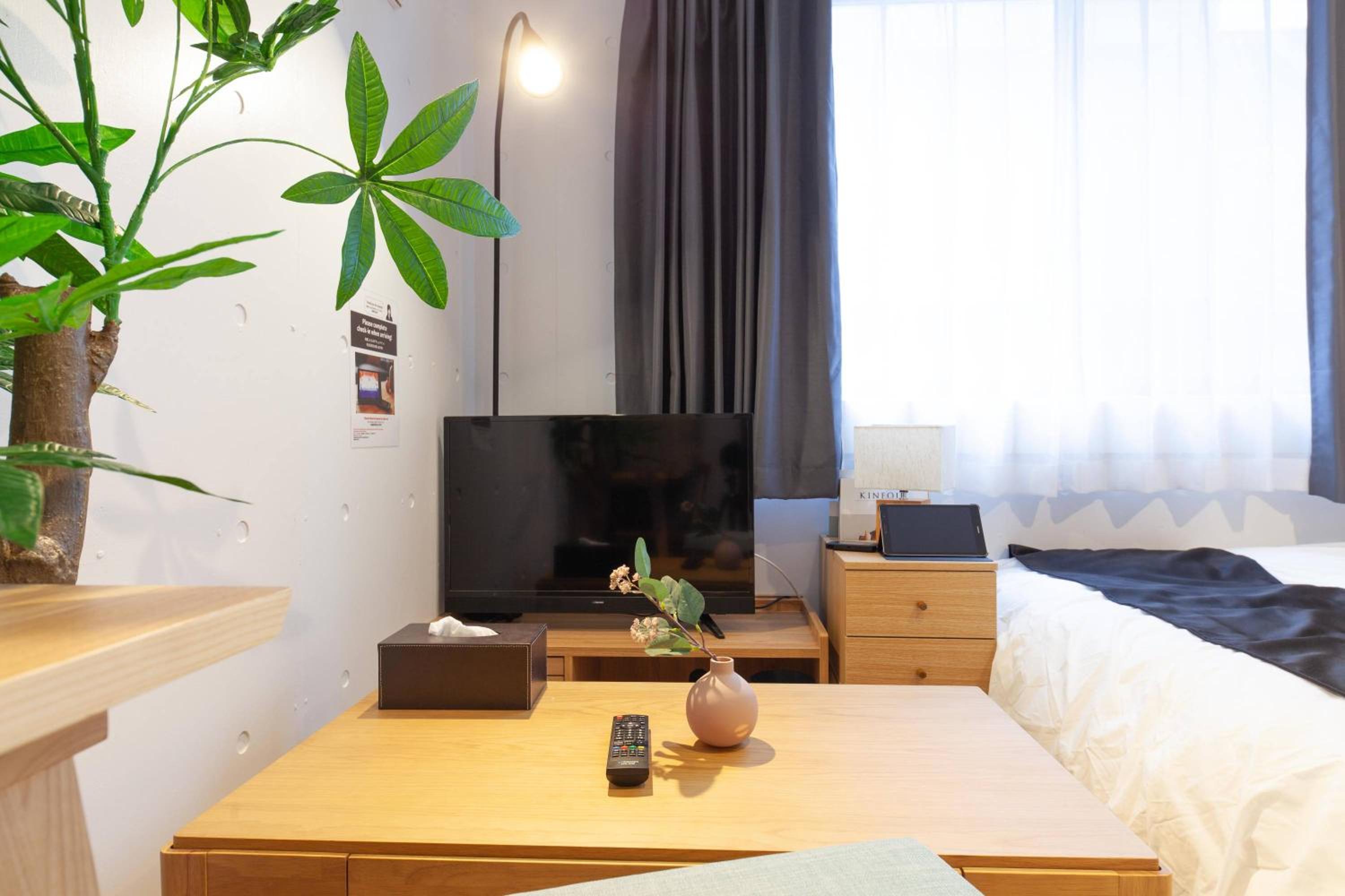 One-Bedroom Apartment photo 2