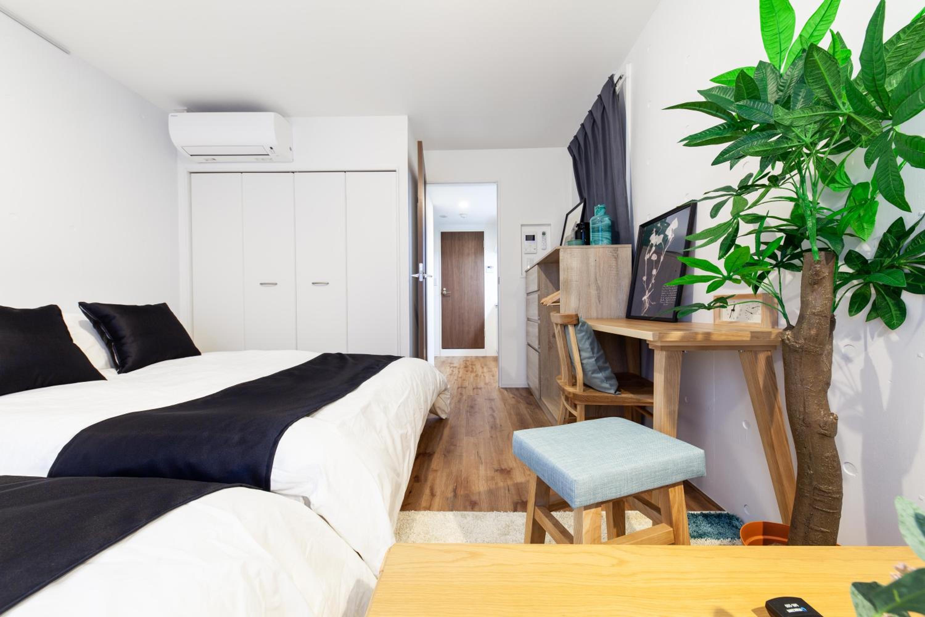 One-Bedroom Apartment photo 3