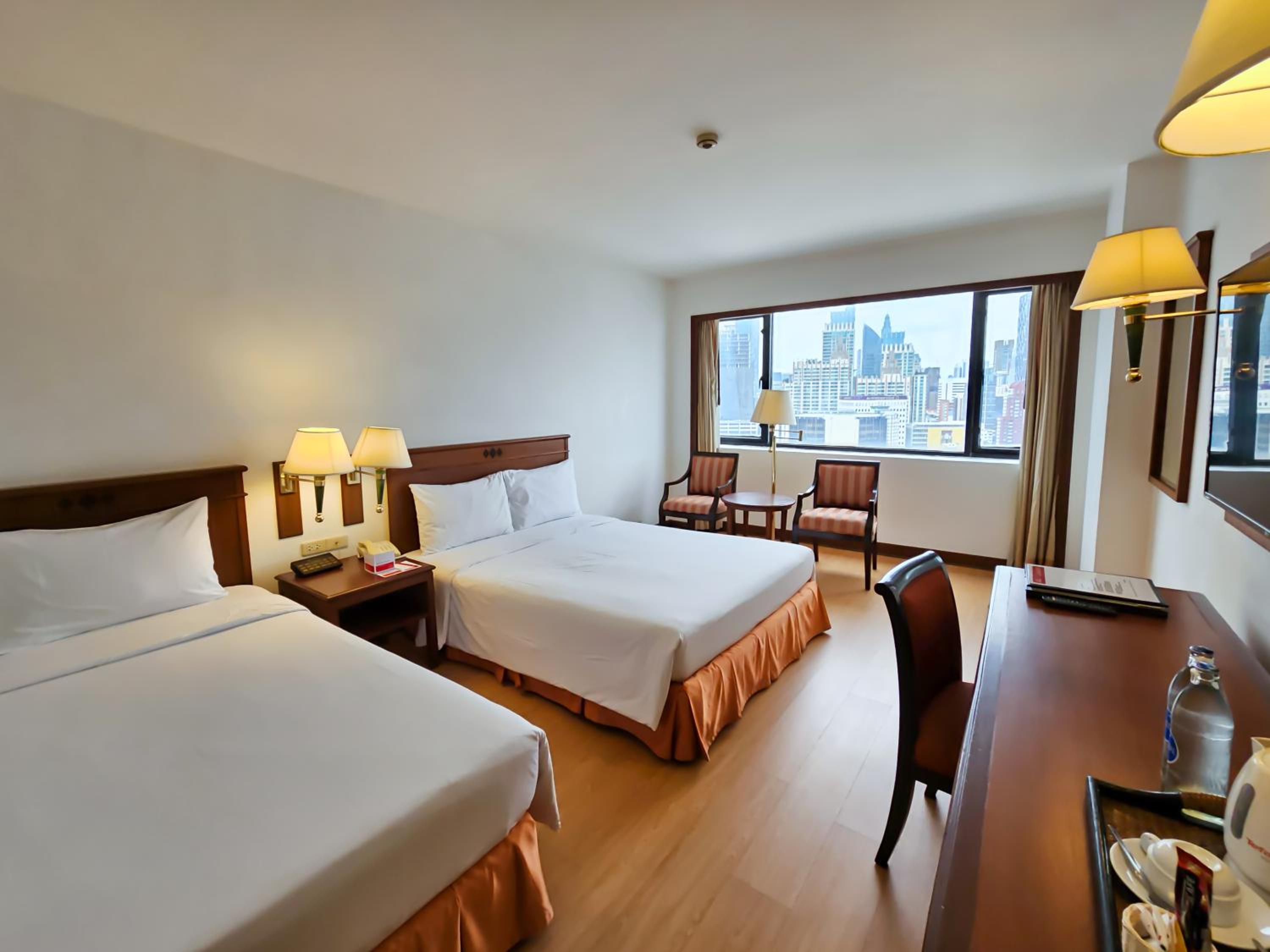 Deluxe High Floor photo 1