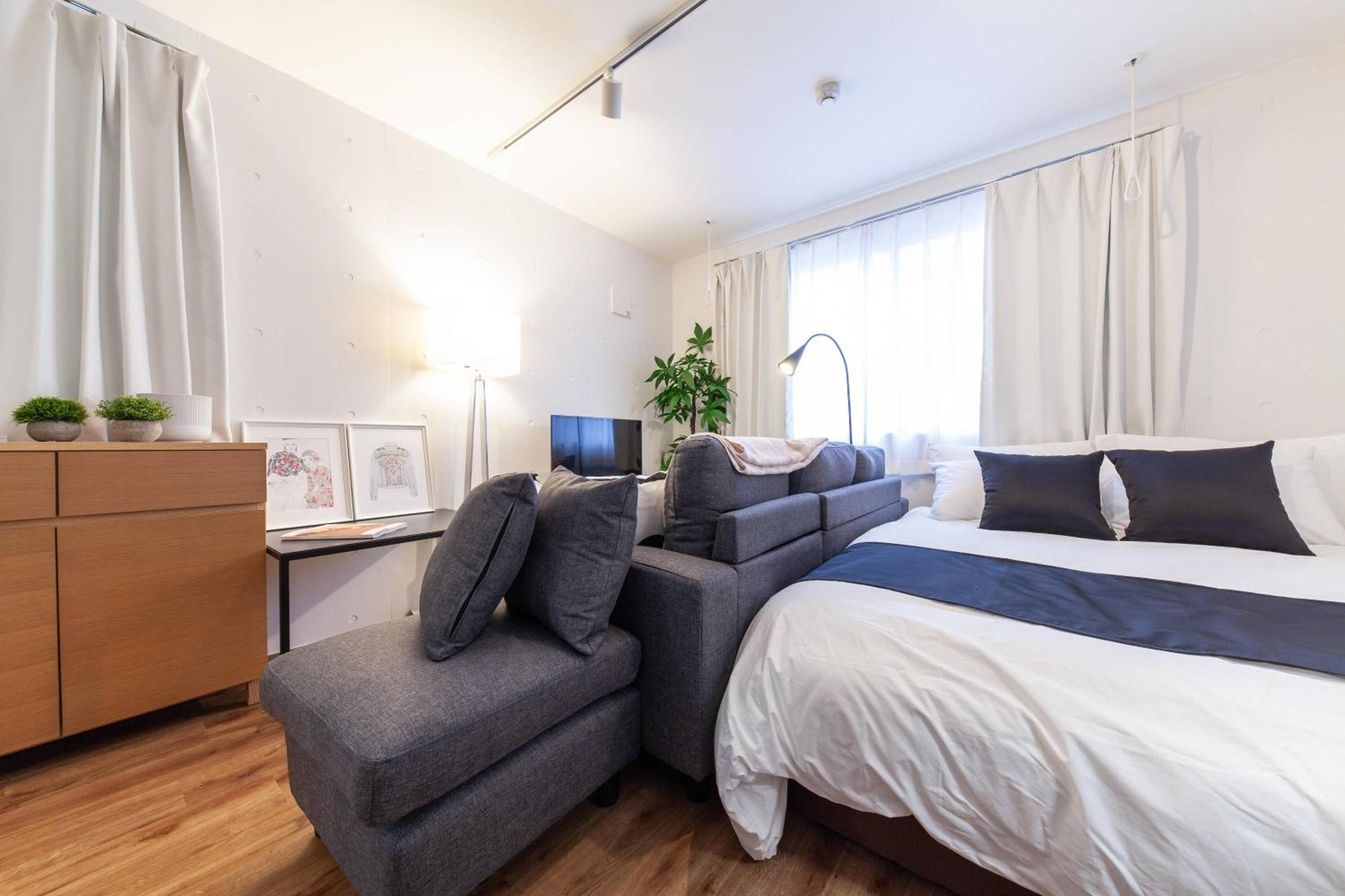 One-Bedroom Apartment photo 2