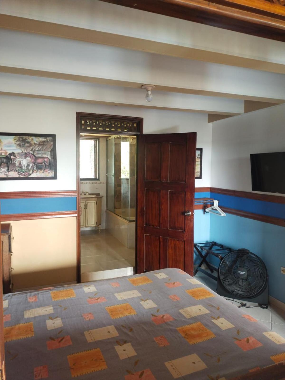 Standard Double Suite