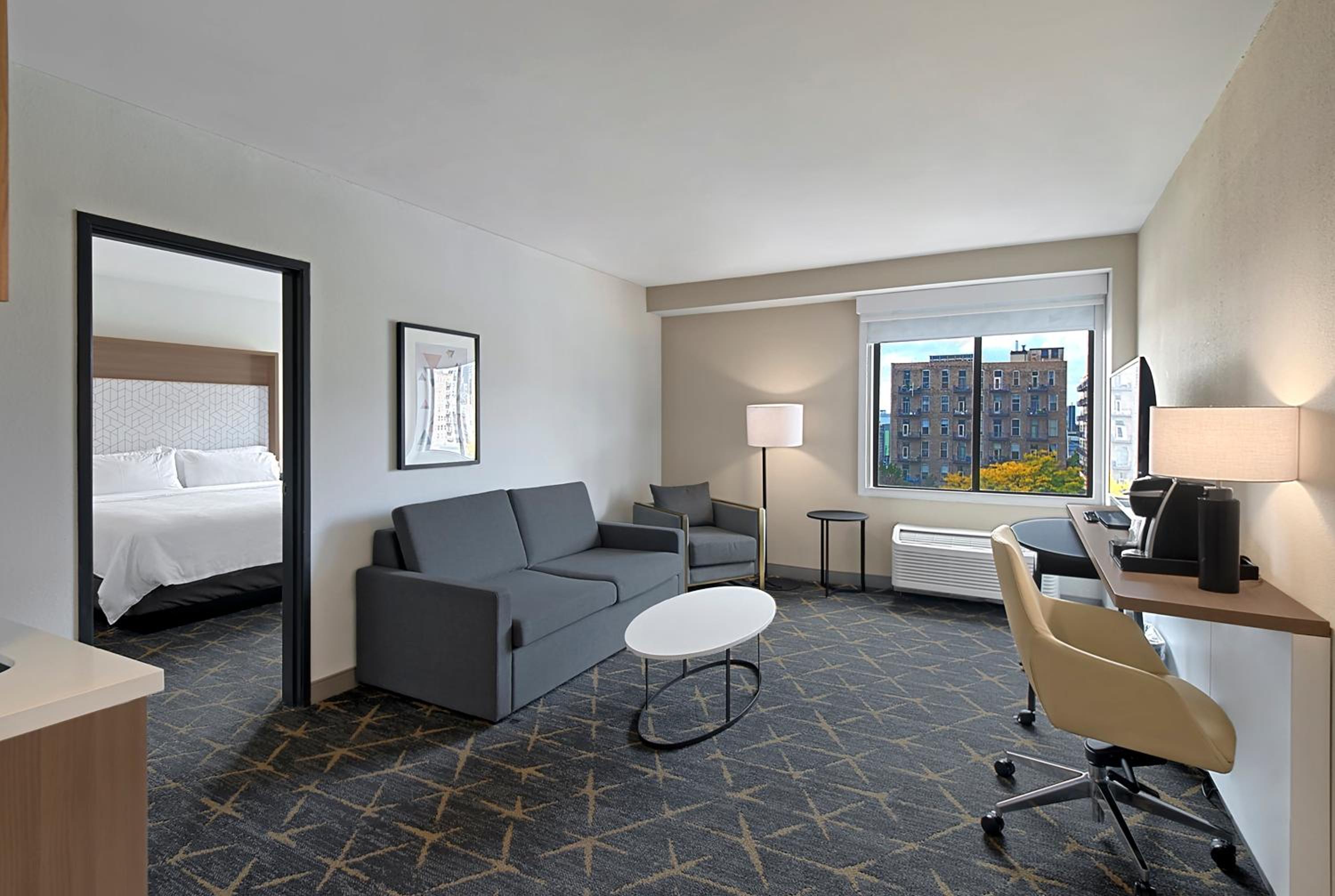 King Suite with Sofa Bed - Photo 4
