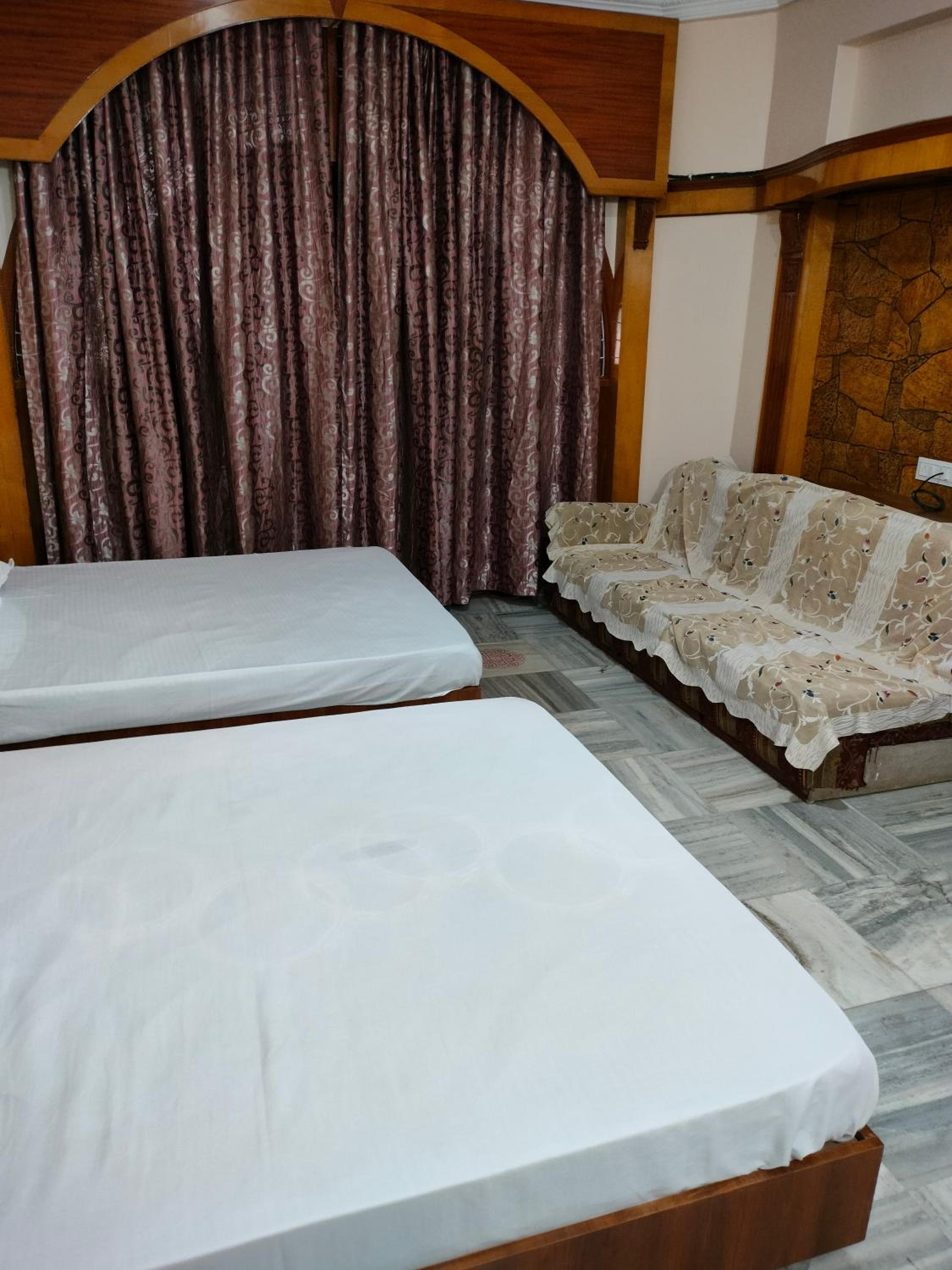 Double or Twin Room photo 3