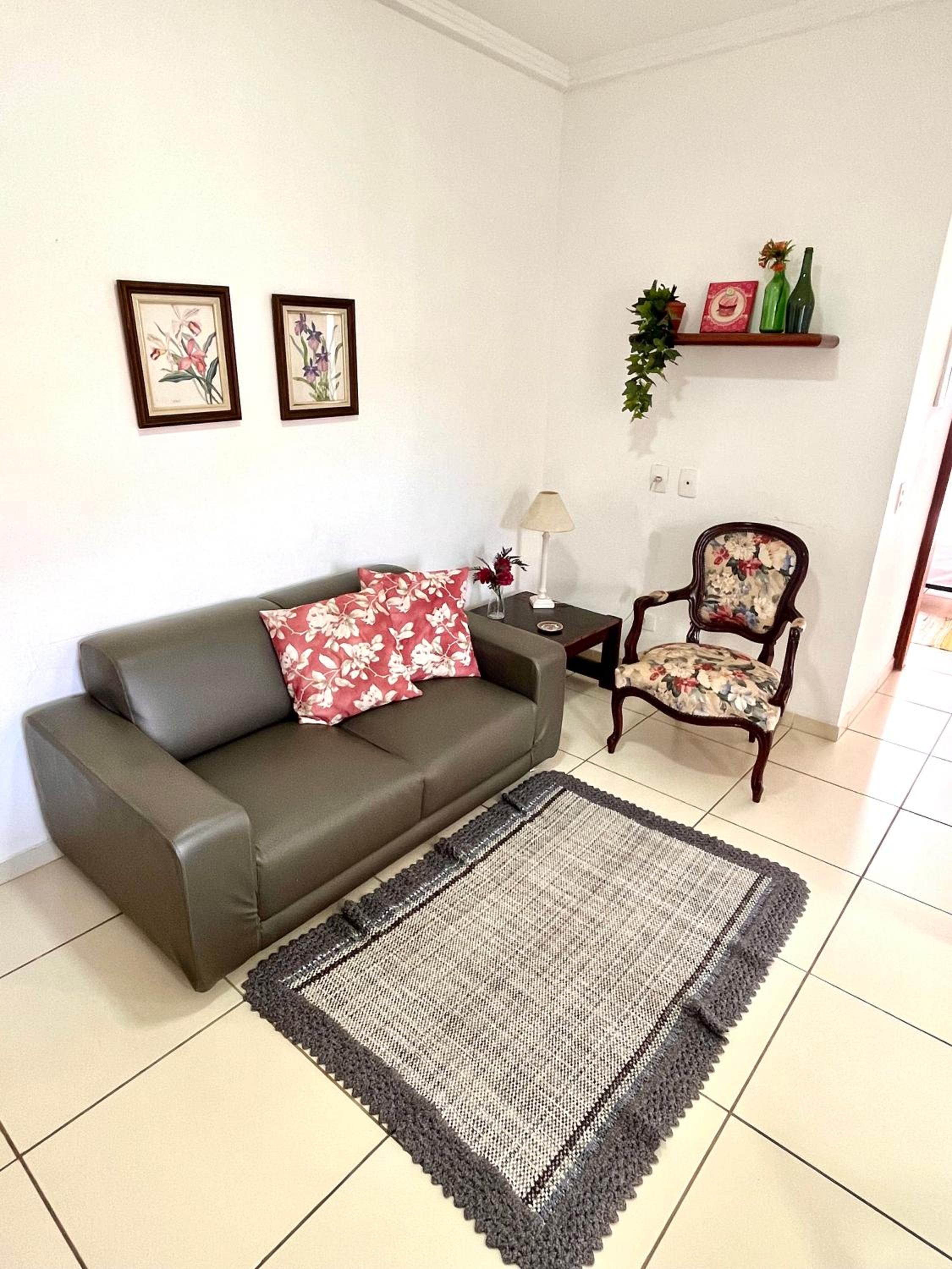 Apartment - Ground Floor - Photo 2