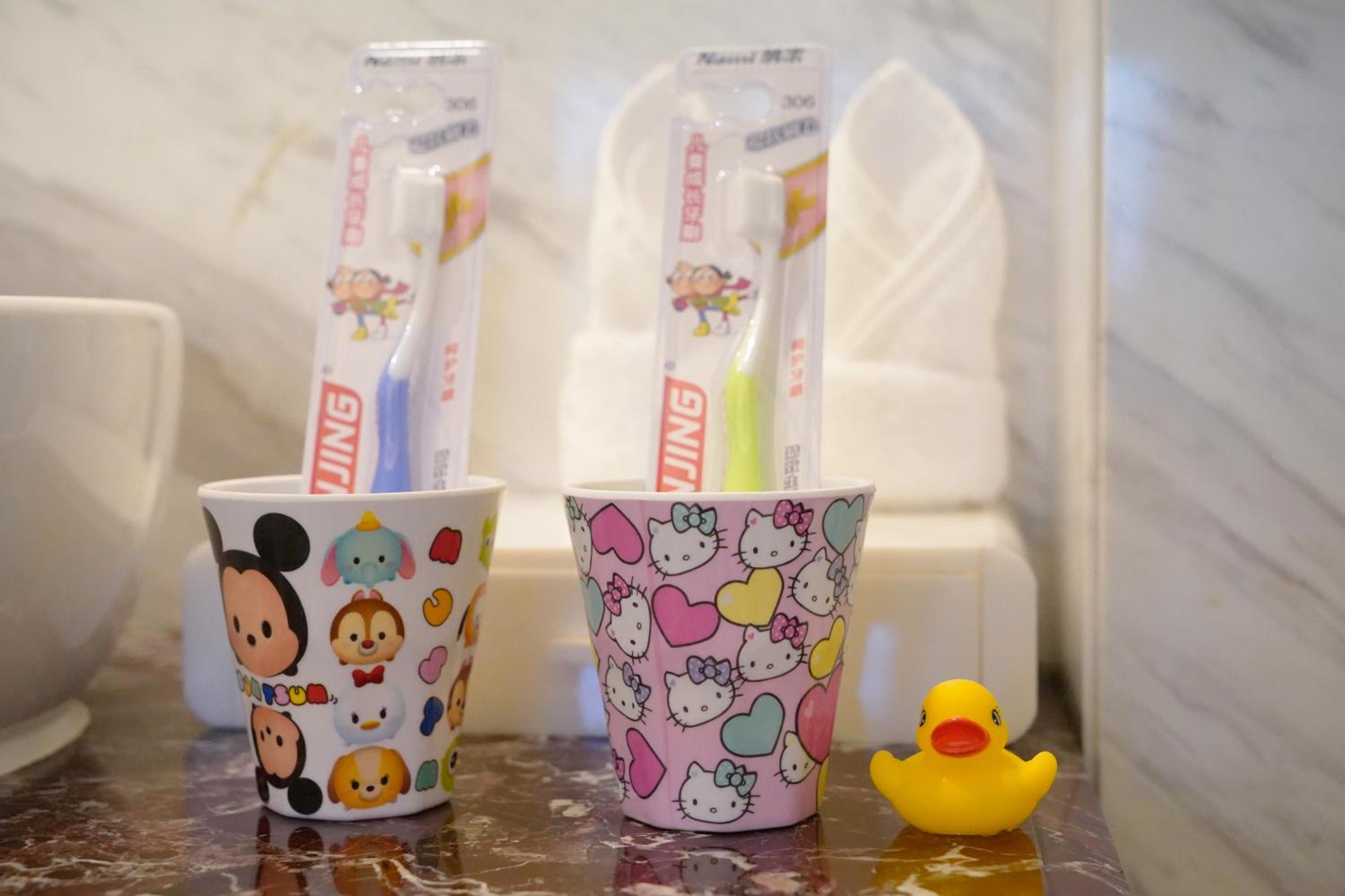 Premier Lake View King（Complimentary soft drinks and snacks in mini bar） - Photo 5