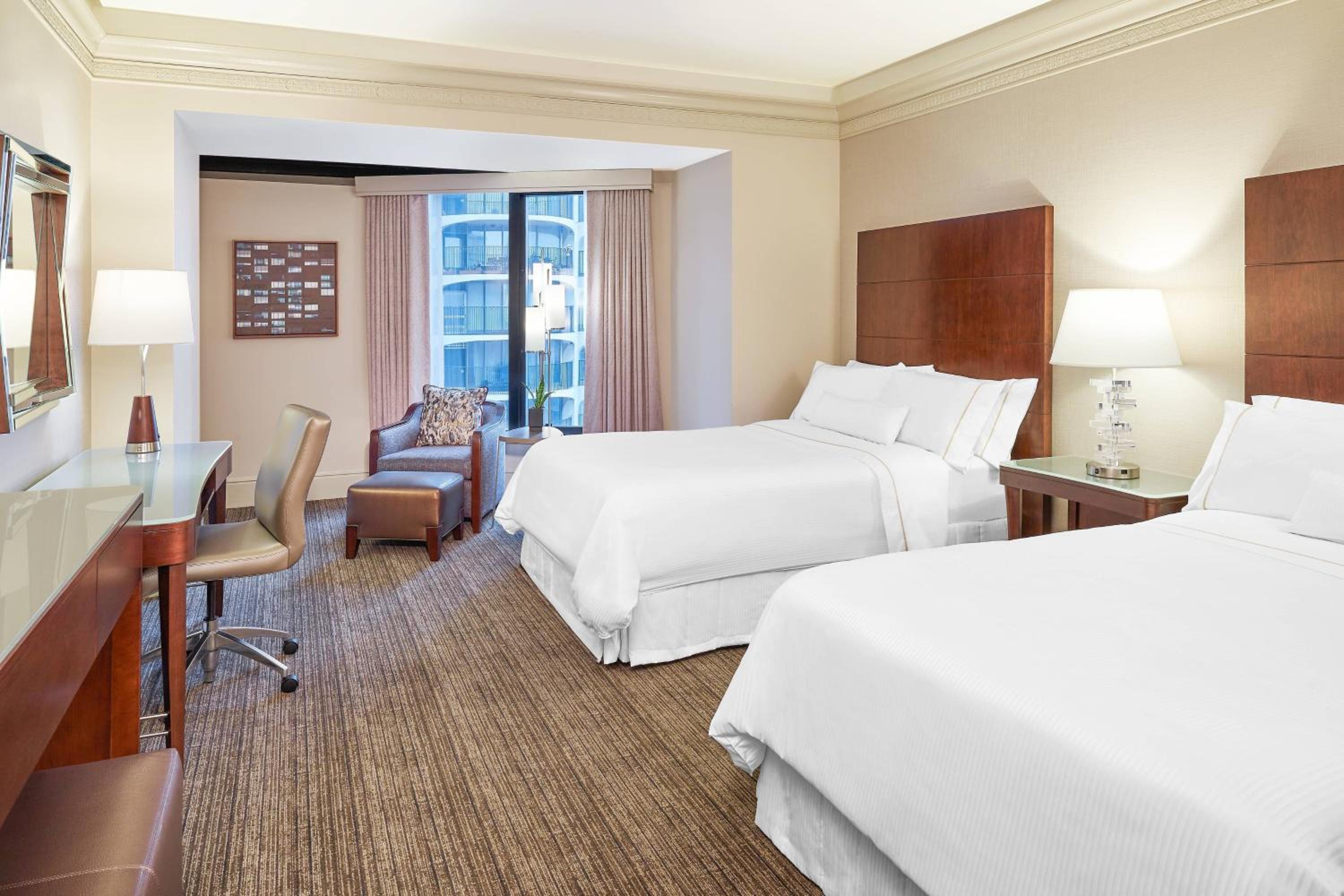 Traditional Double Room with Two Double Beds - Photo 6