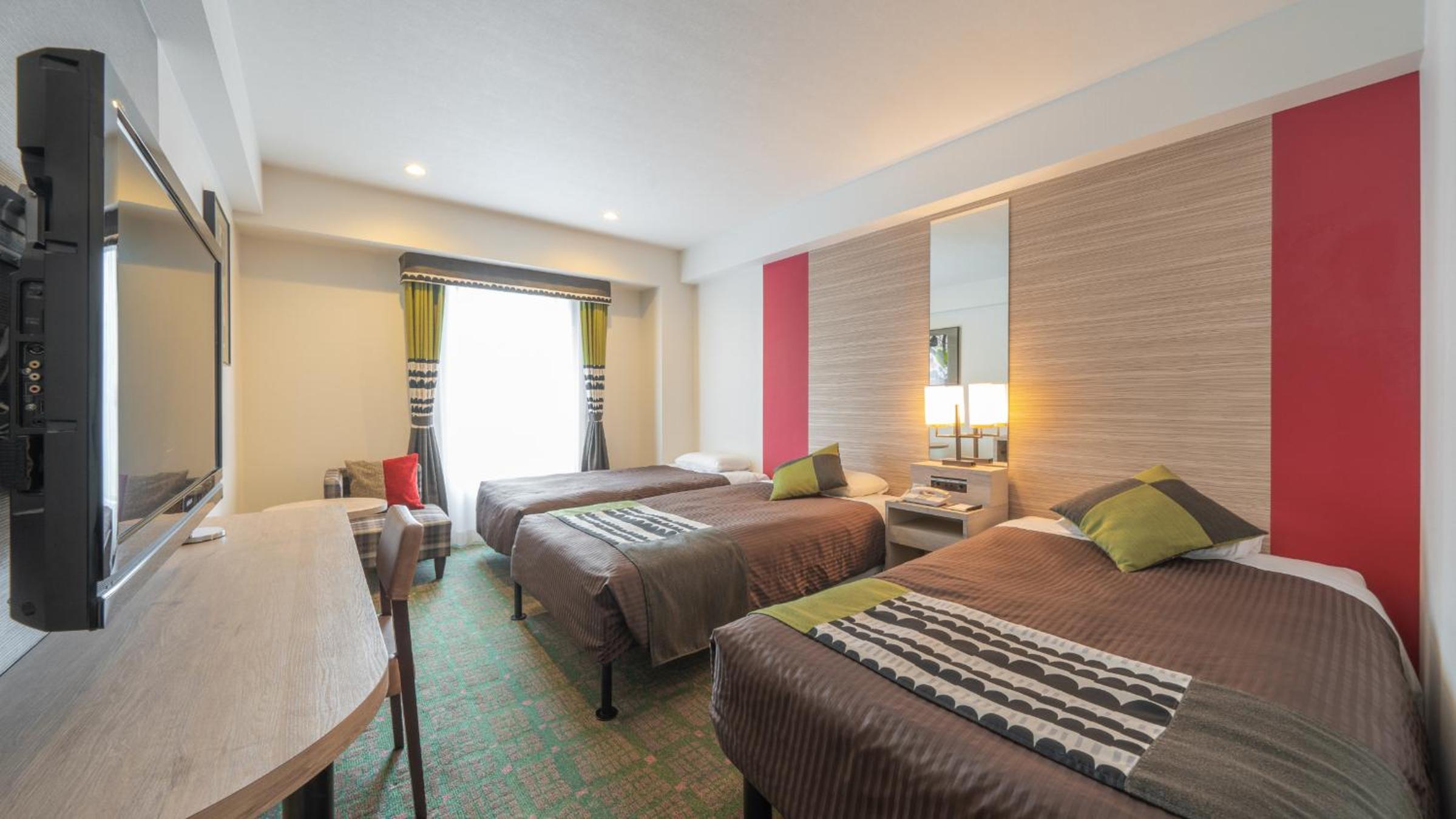 Moderate Triple Room - Non-Smoking - Photo 1