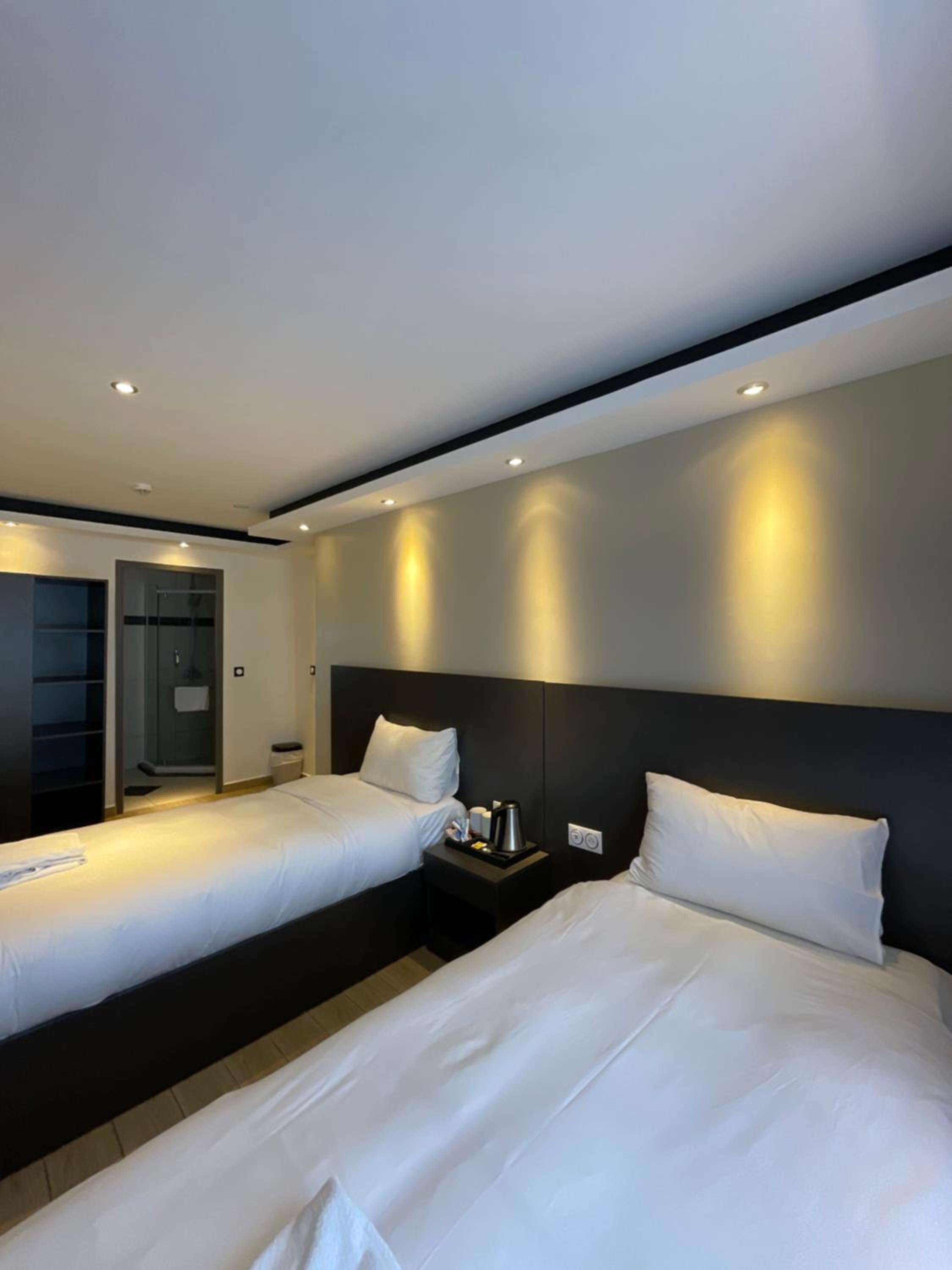Twin Room - Photo 4