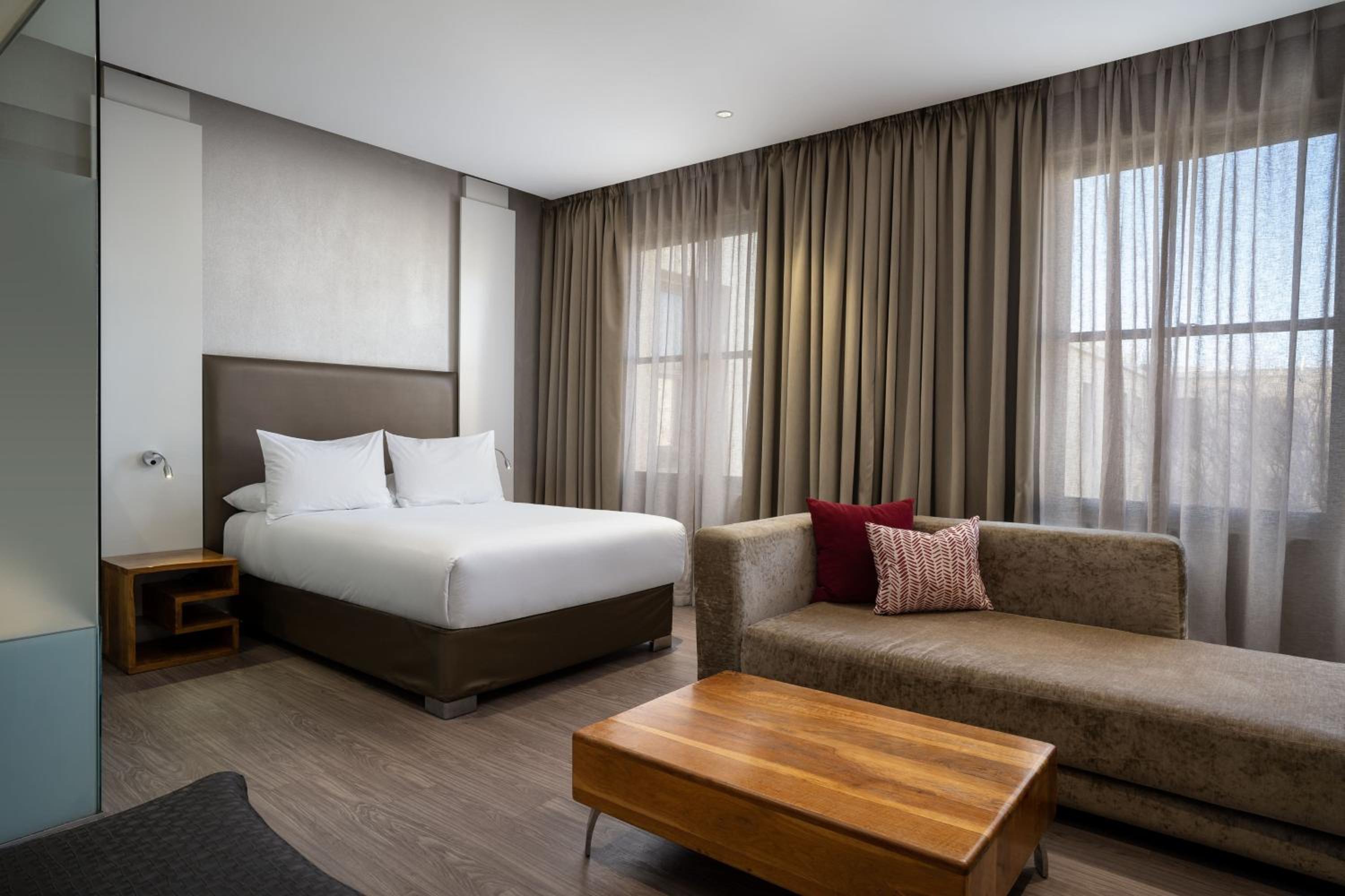 Larger Guest room, 1 Double Bed - Photo 5