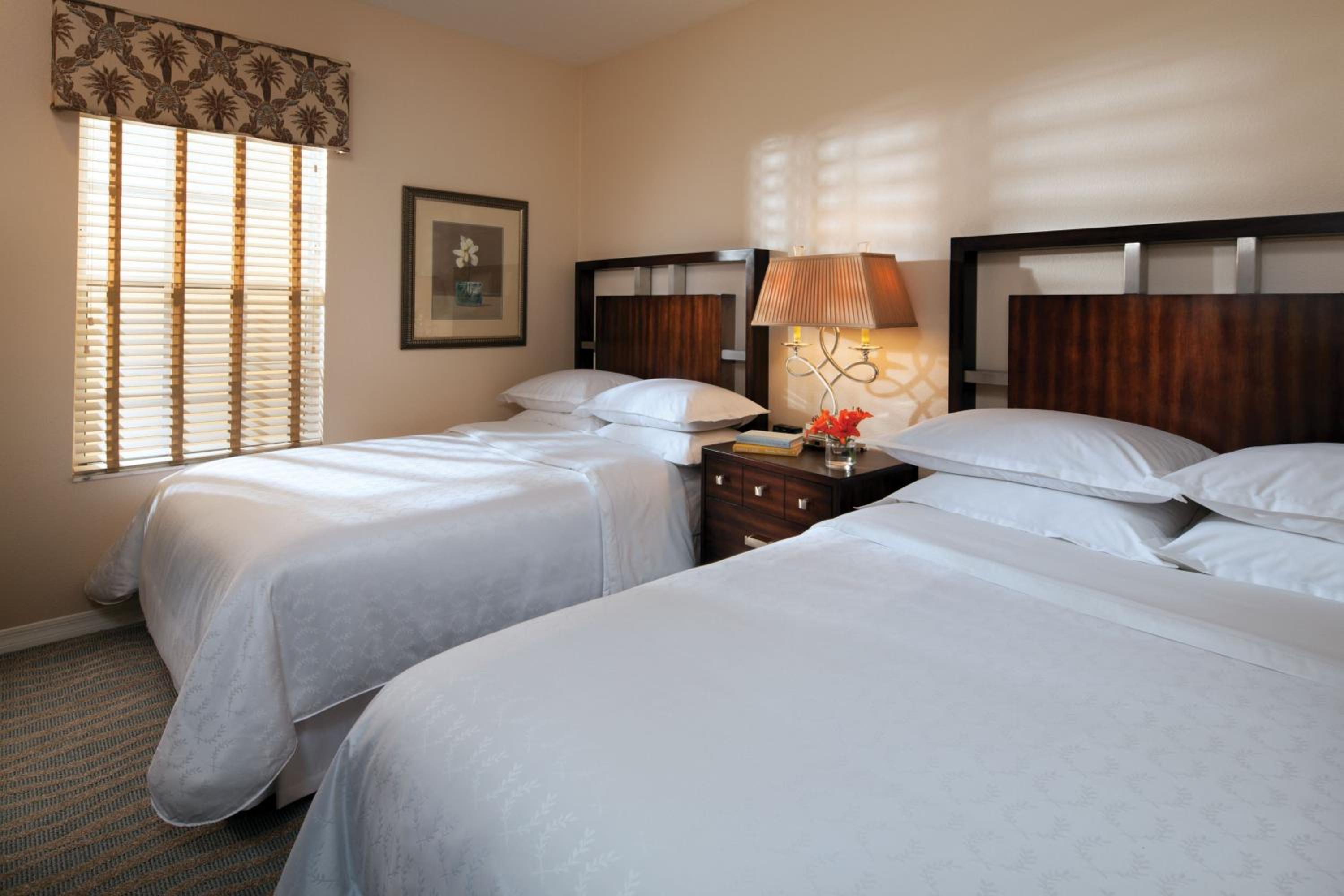 Two-Bedroom Villa with Balcony - Hearing Accessible 2